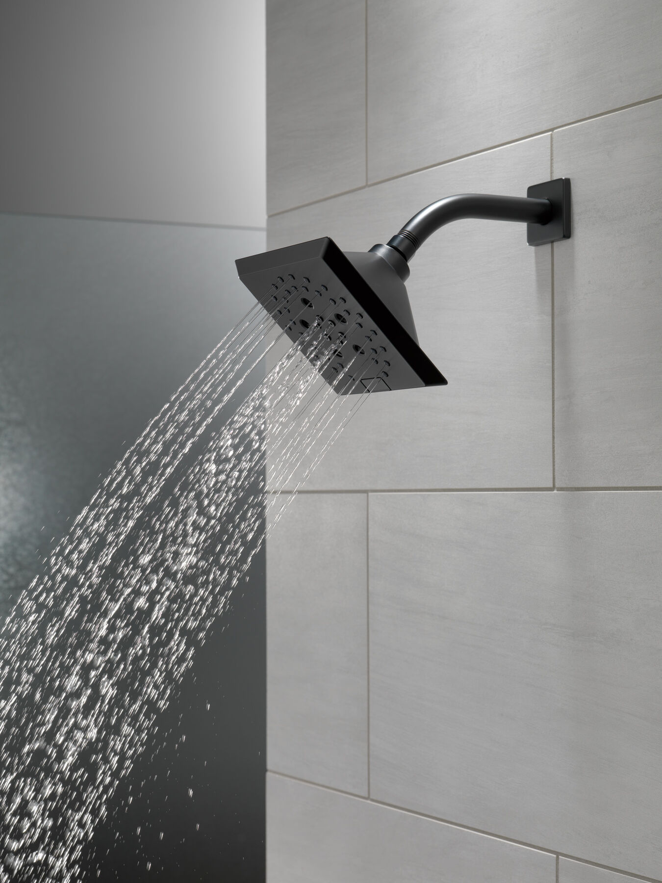 H<sub>2</sub>Okinetic&reg; 5-Setting Angular Modern Raincan Shower Head