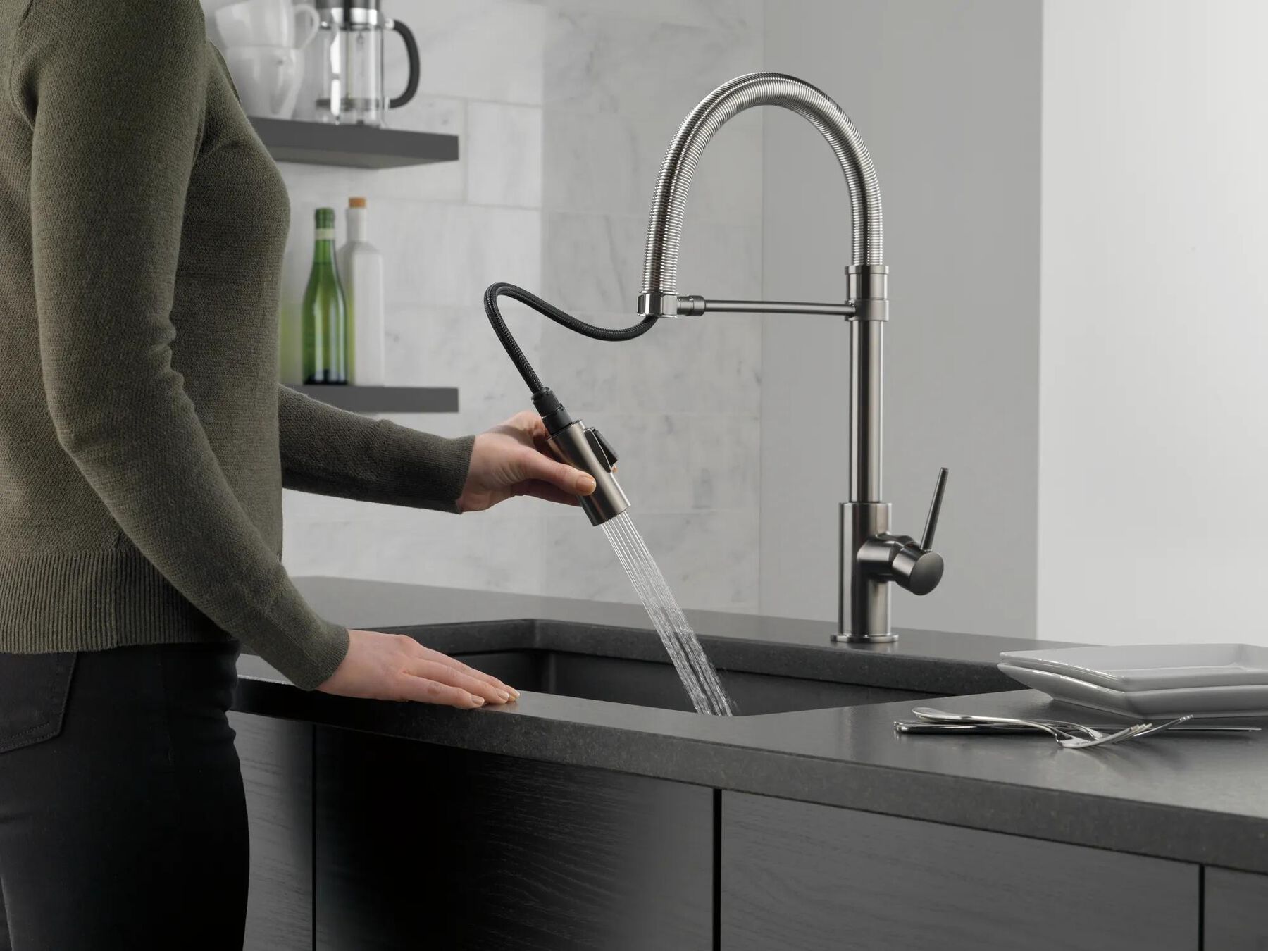 Pull-Down Kitchen Faucet (Recertified)