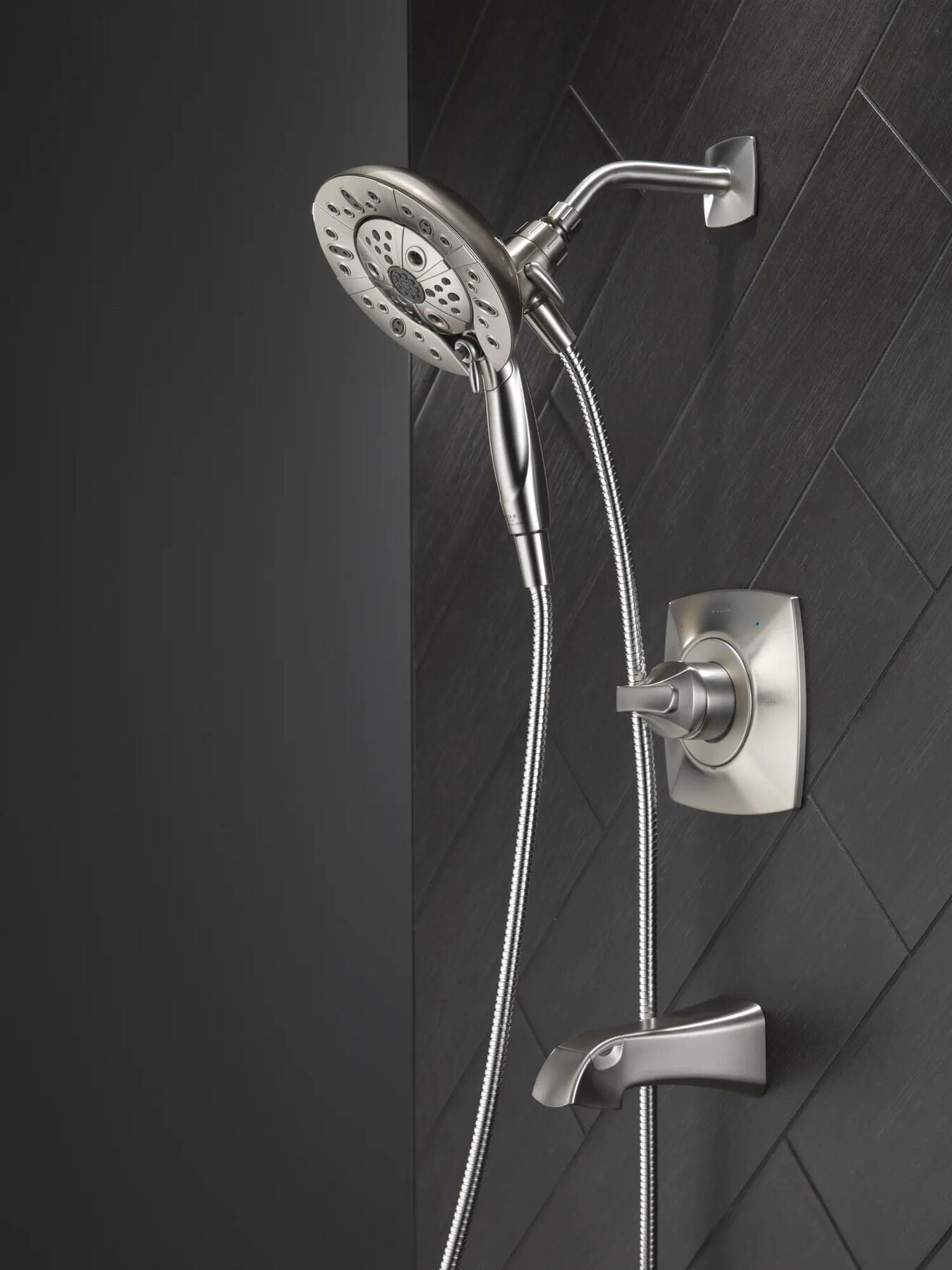 Monitor&reg; 14 Series Tub and Shower with In2ition&reg; Two-in-One Shower