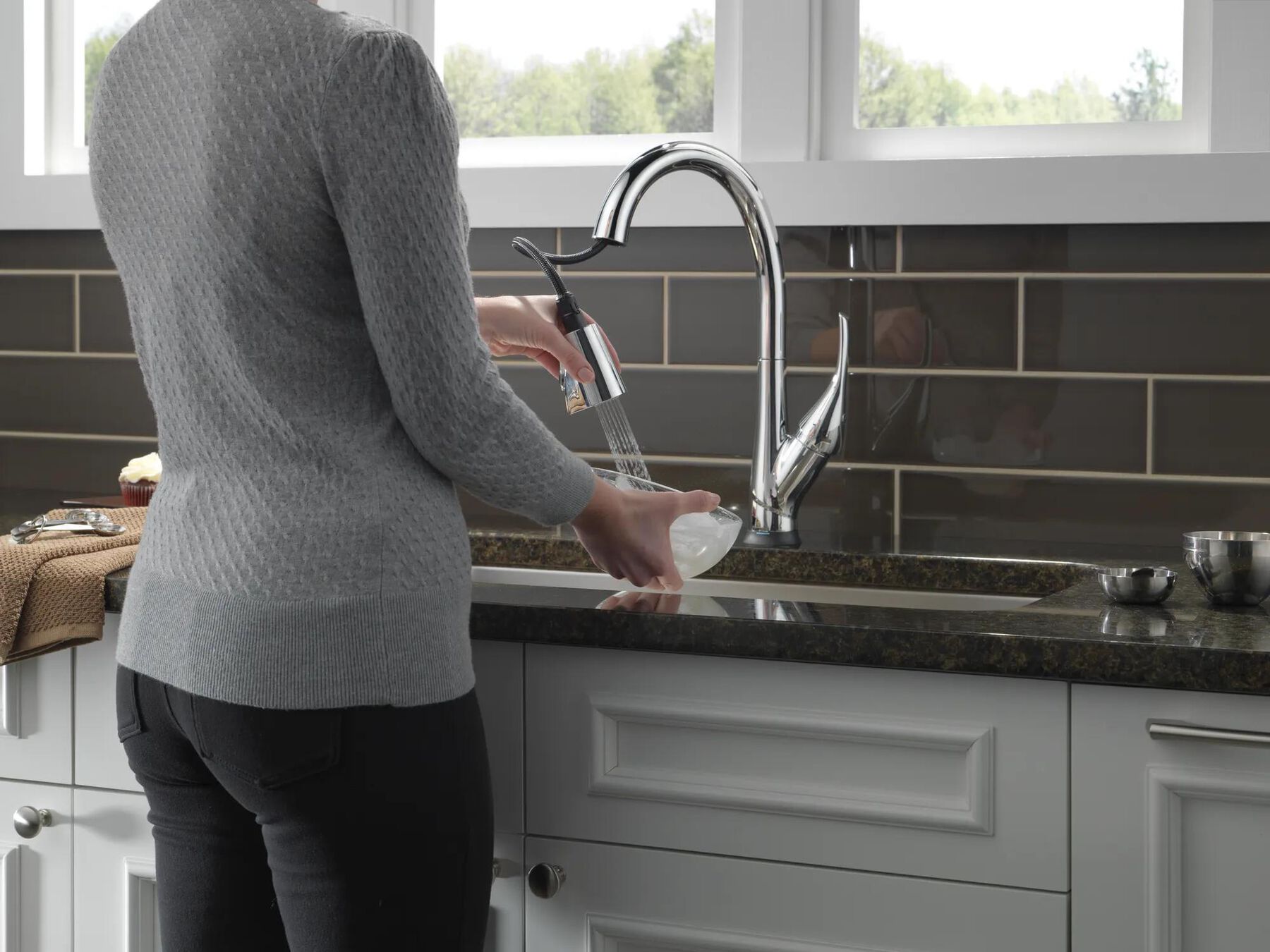 Single Handle Pull-Down Kitchen Faucet with Touch<sub>2</sub>O&reg; and ShieldSpray&reg; Technologies