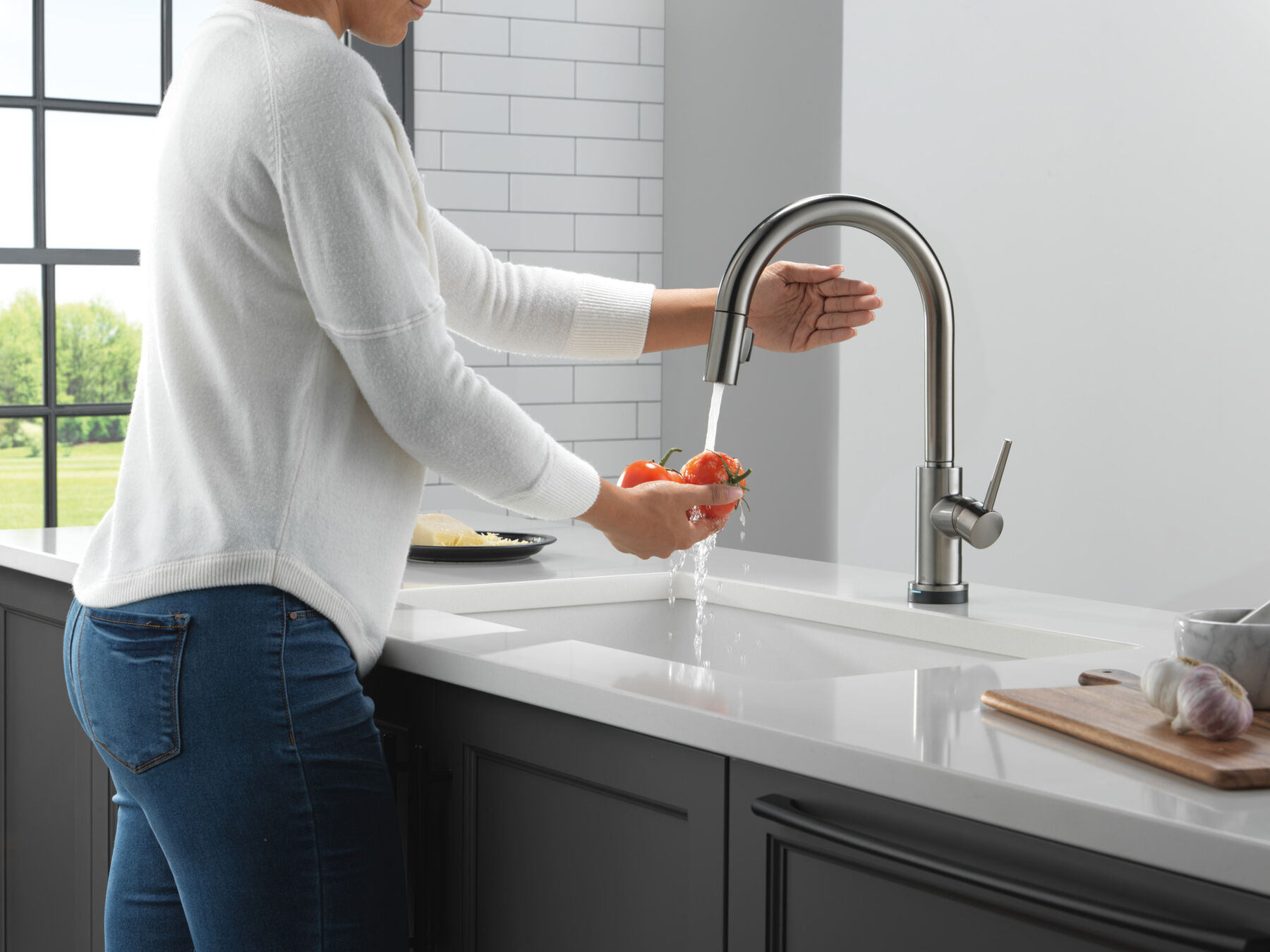 Touch2O with Touchless Technology Single Handle Pull-Down Kitchen Faucet with Soap Dispenser