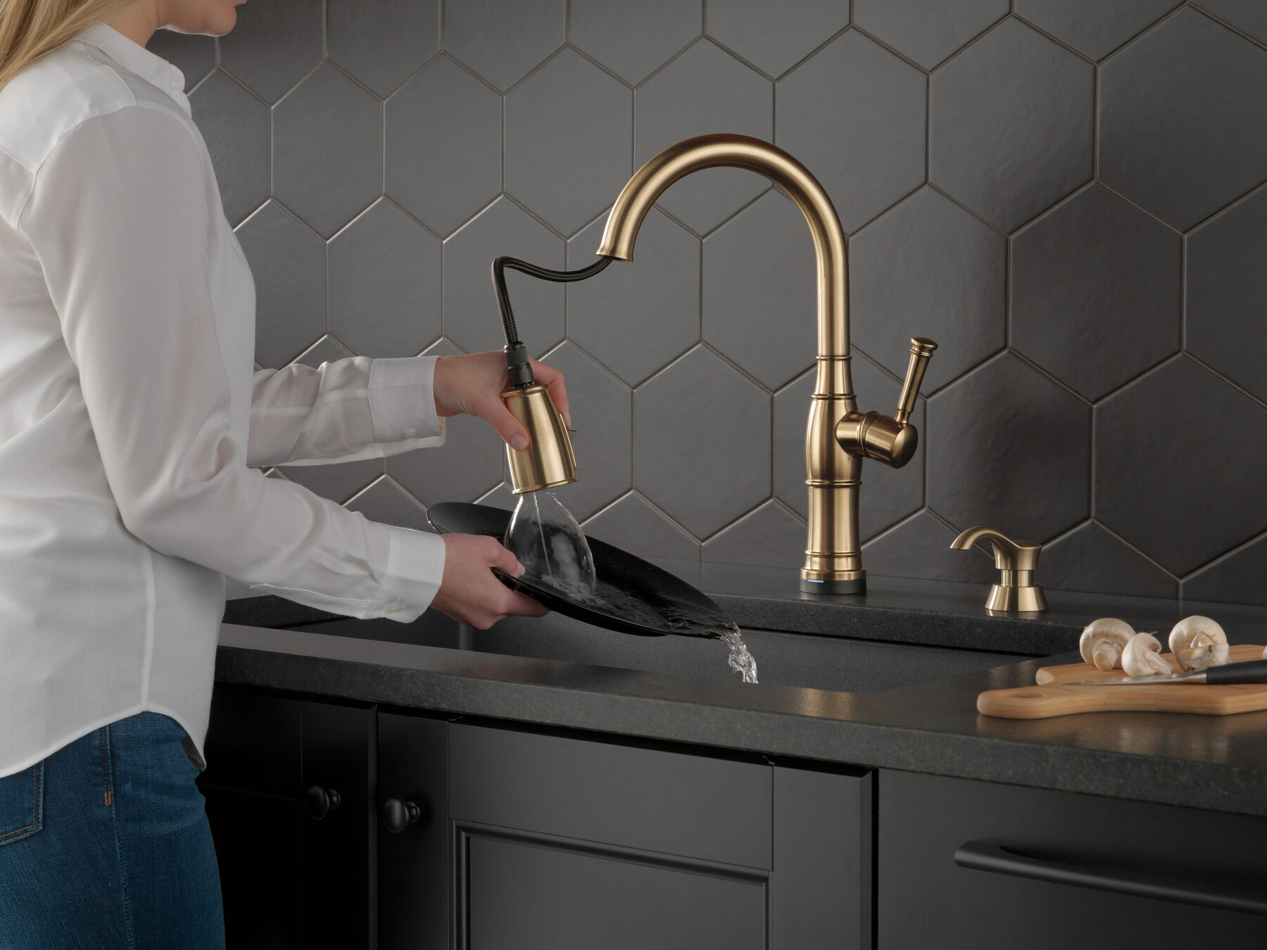 Single Handle Pull-Down Kitchen Faucet with Touch<sub>2</sub>O&reg; Technologyand Soap Dispenser
