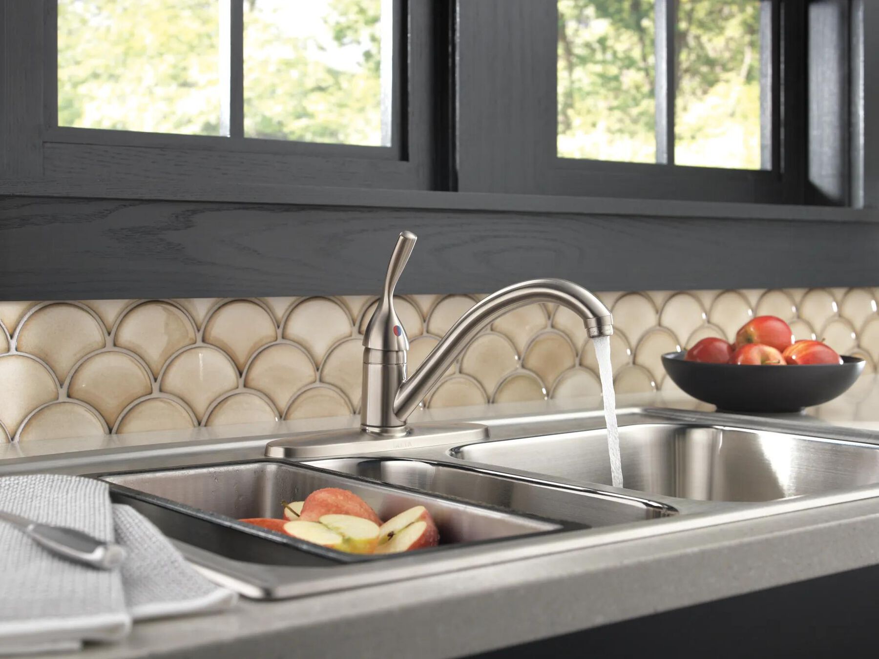 Kitchen Faucet (Recertified)