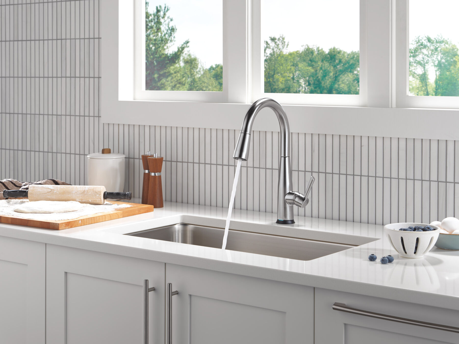 VoiceIQ&reg; Single Handle Pull-Down Faucet with Touch<sub>2</sub>O&reg; Technology