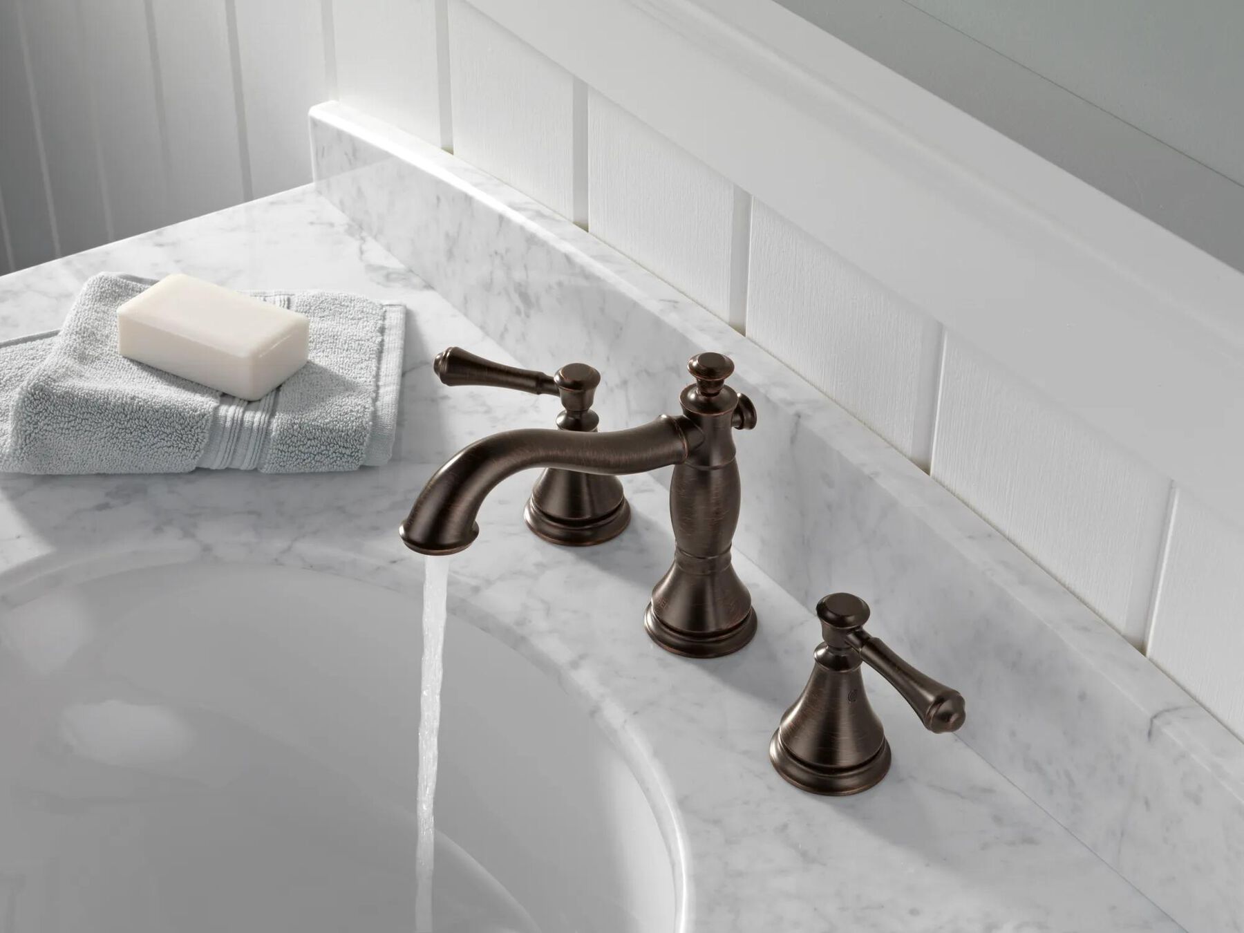 Two Handle Widespread Bathroom Faucet (Recertified)