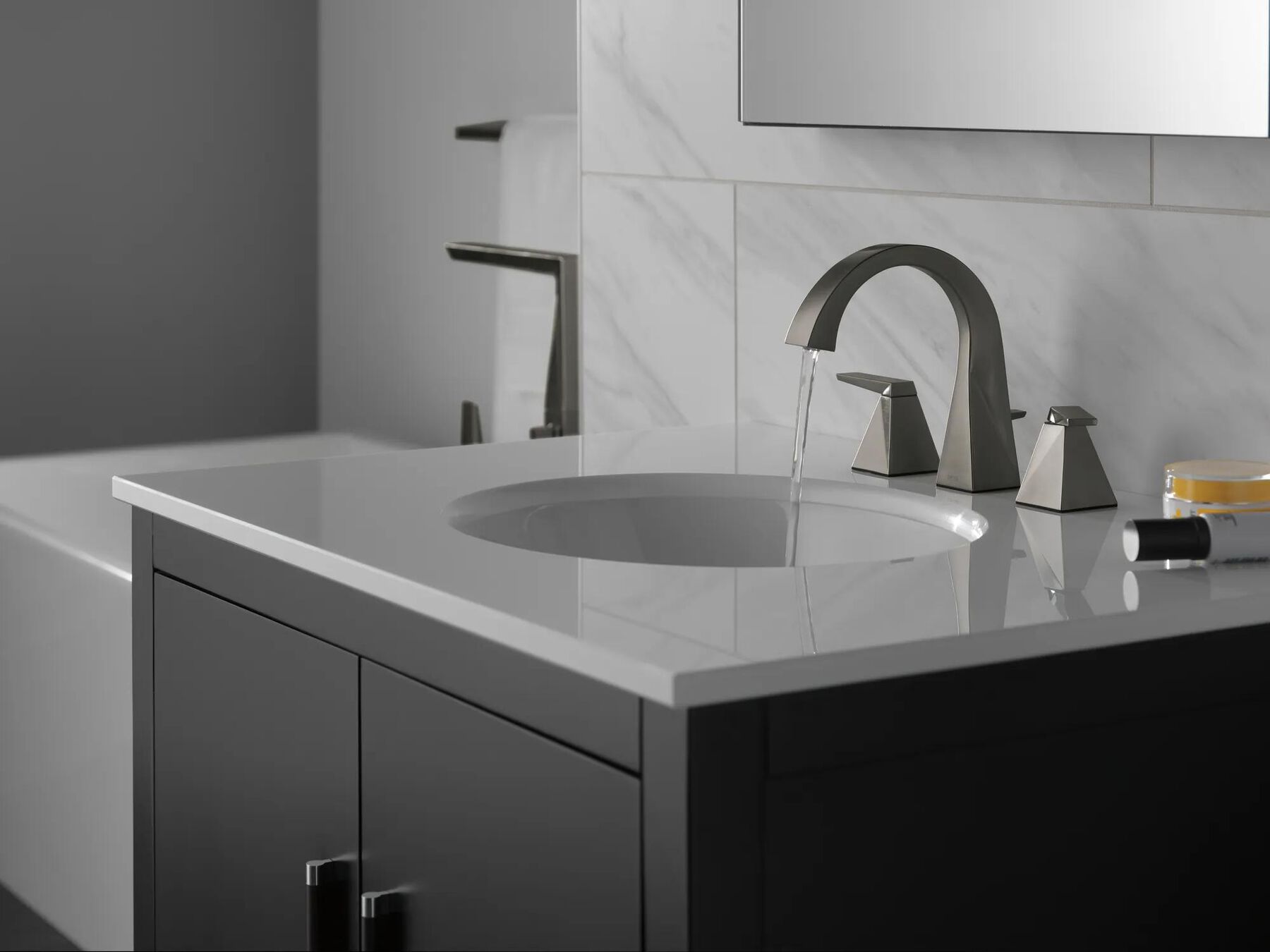 Two Handle Widespread Bathroom Faucet