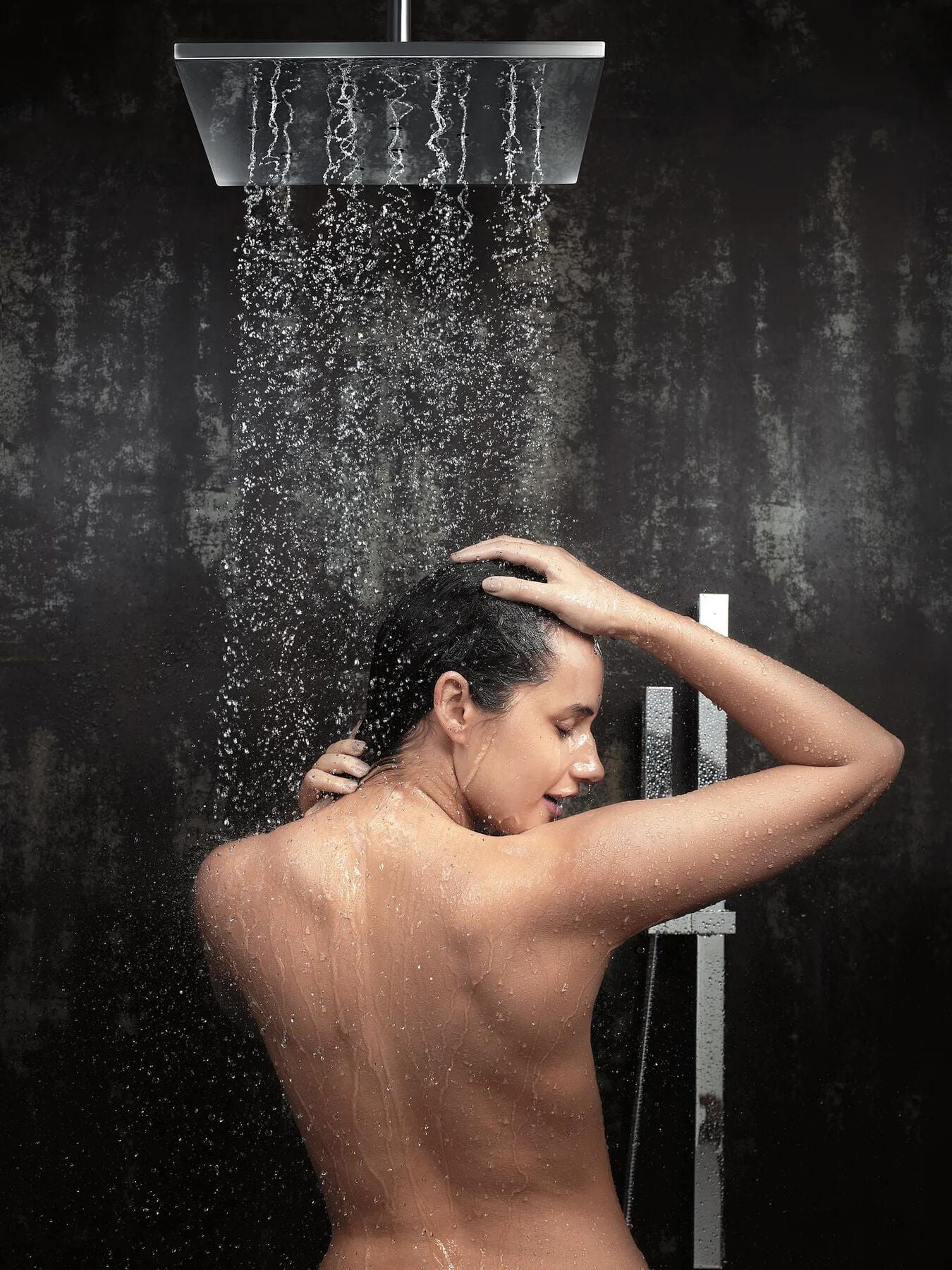 14" Square Showerhead with H<sub>2</sub>Okinetic&reg;  Technology
