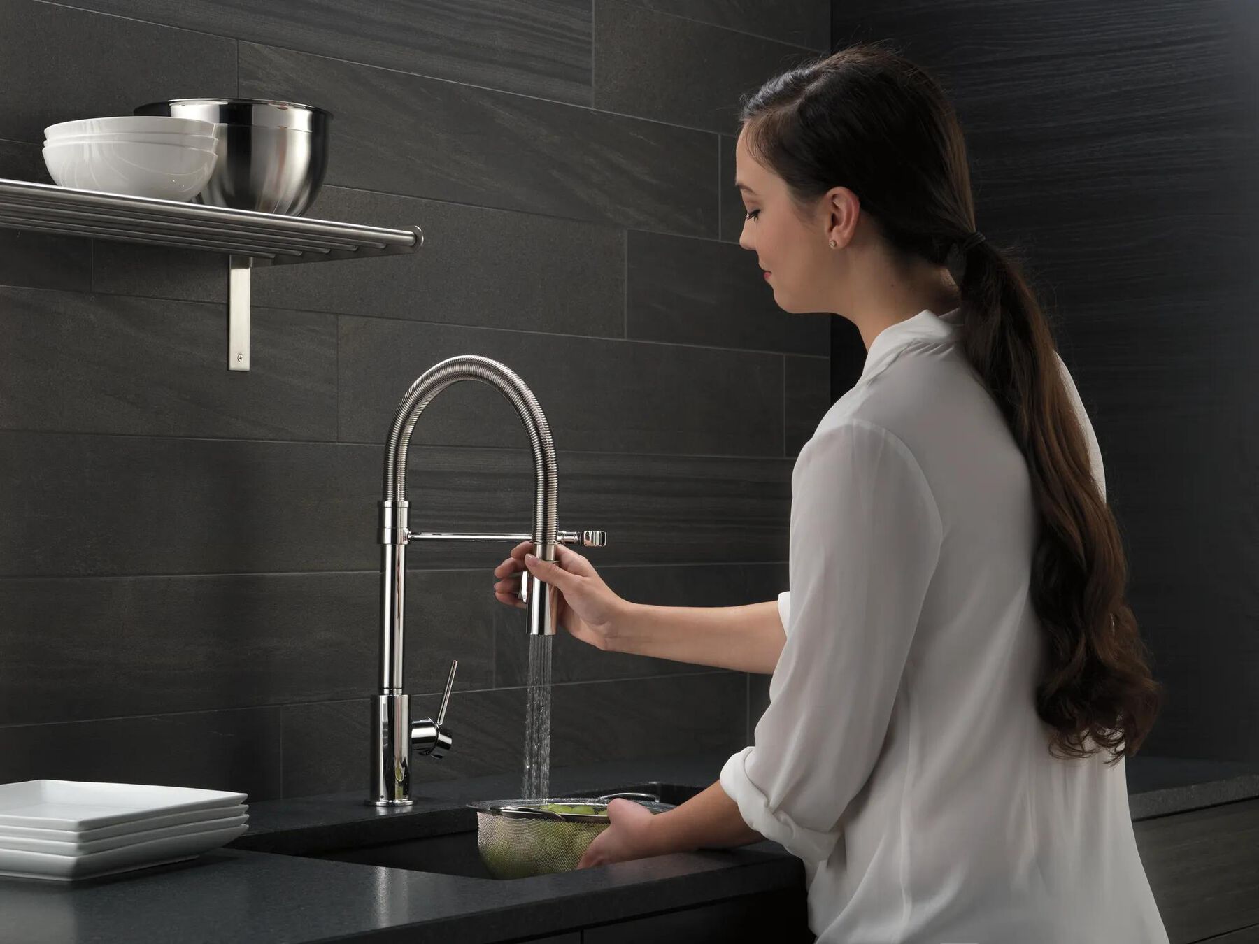 Single-Handle Pull-Down Spring Kitchen Faucet