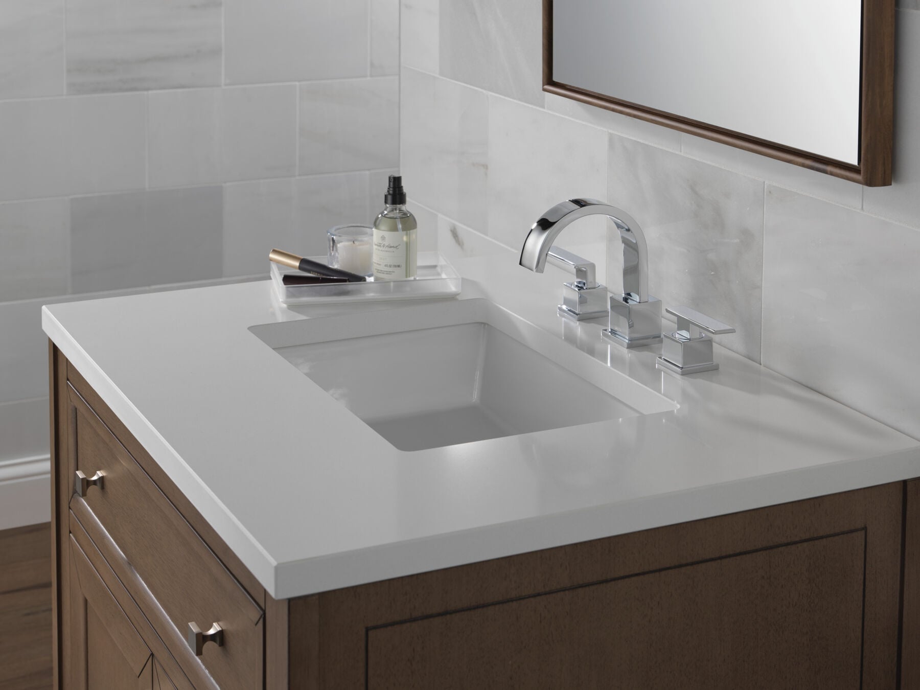 Two Handle Widespread Bathroom Faucet