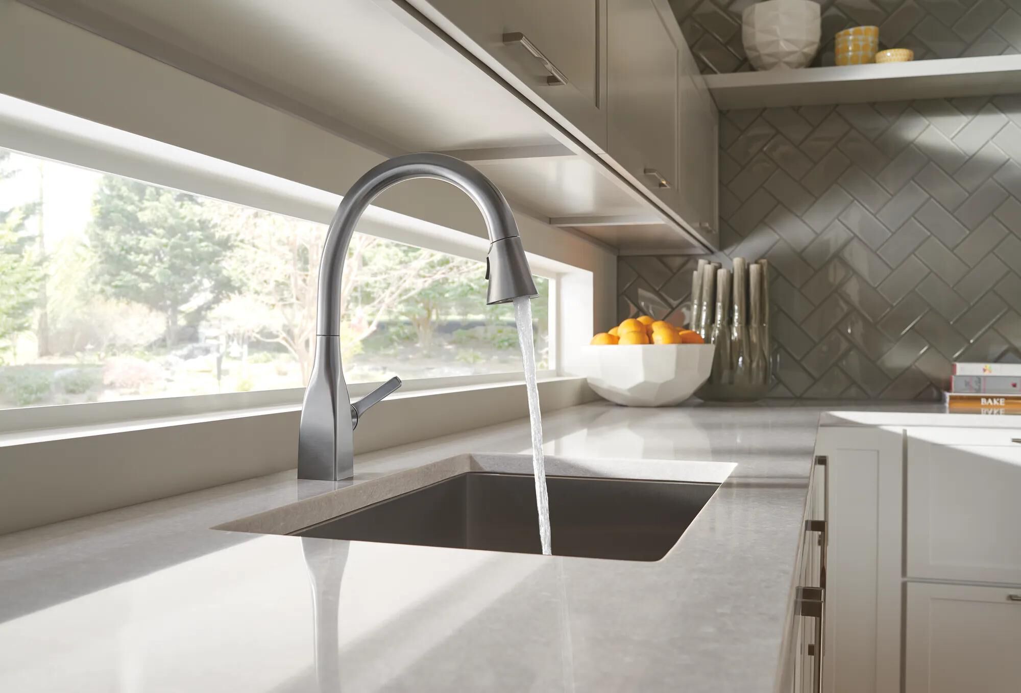 Single Handle Pull-Down Kitchen Faucet with ShieldSpray