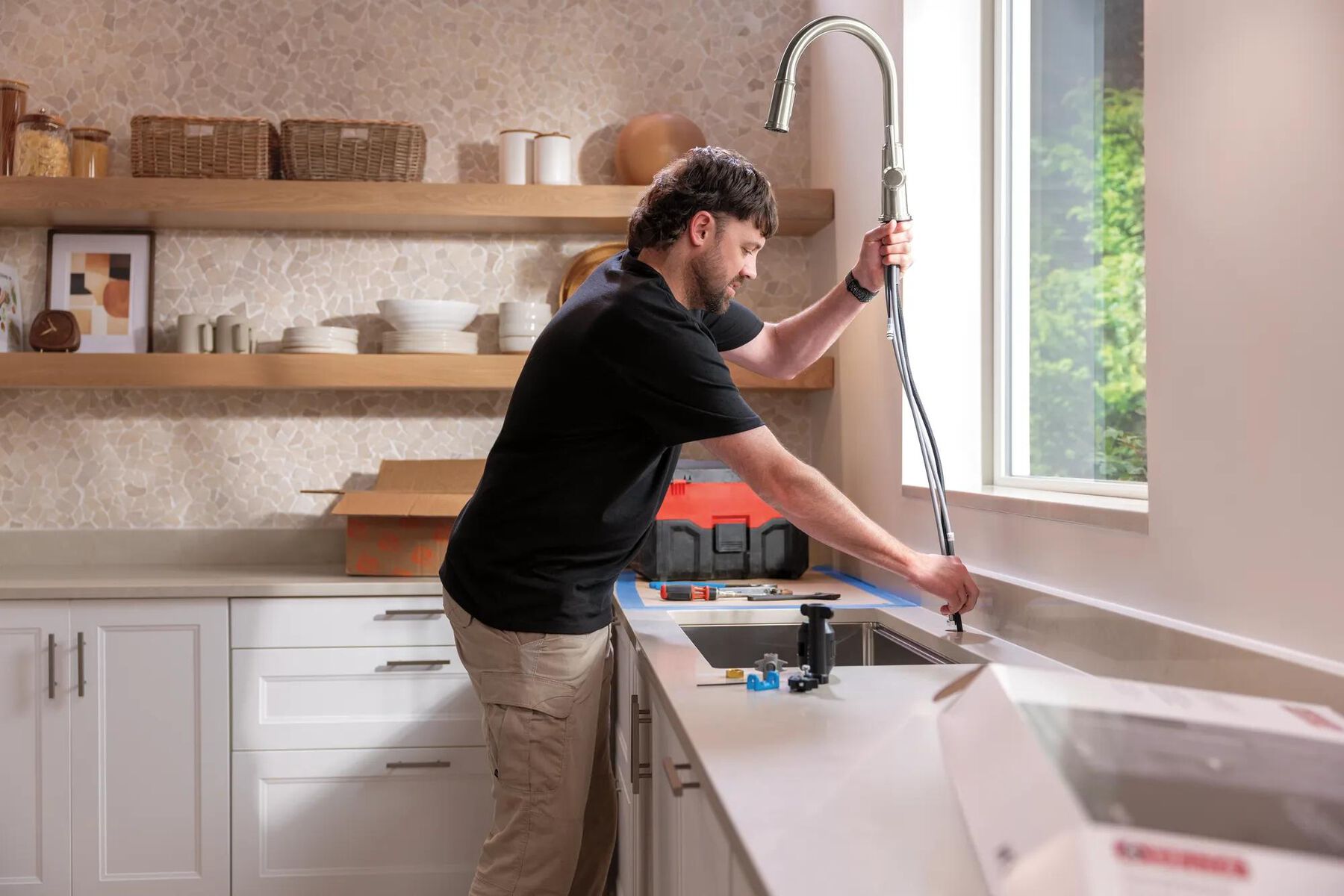 Single Handle Pull-Down Kitchen Faucet