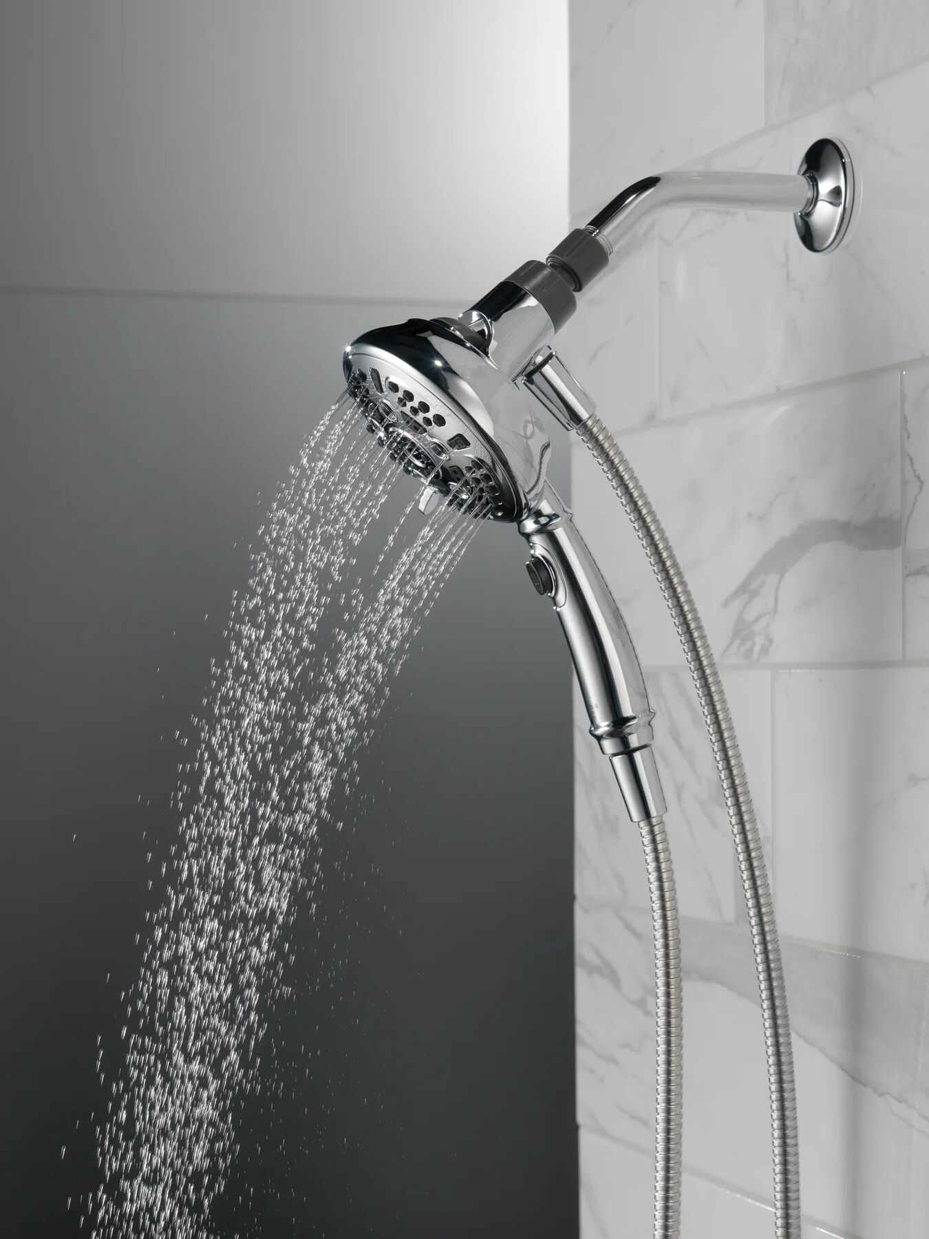 SureDock&trade; 7-Setting Hand Shower
