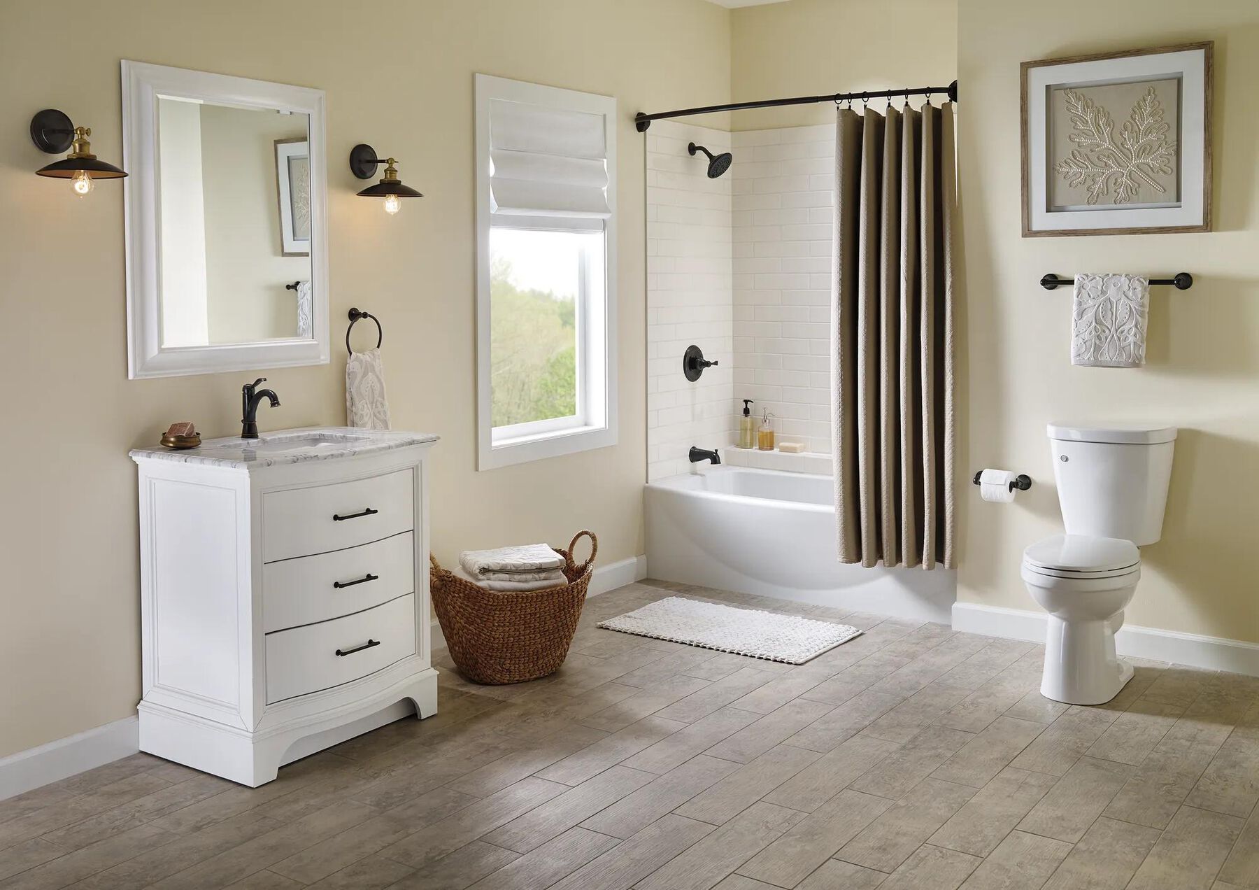 Monitor&reg; 14 Series Tub & Shower