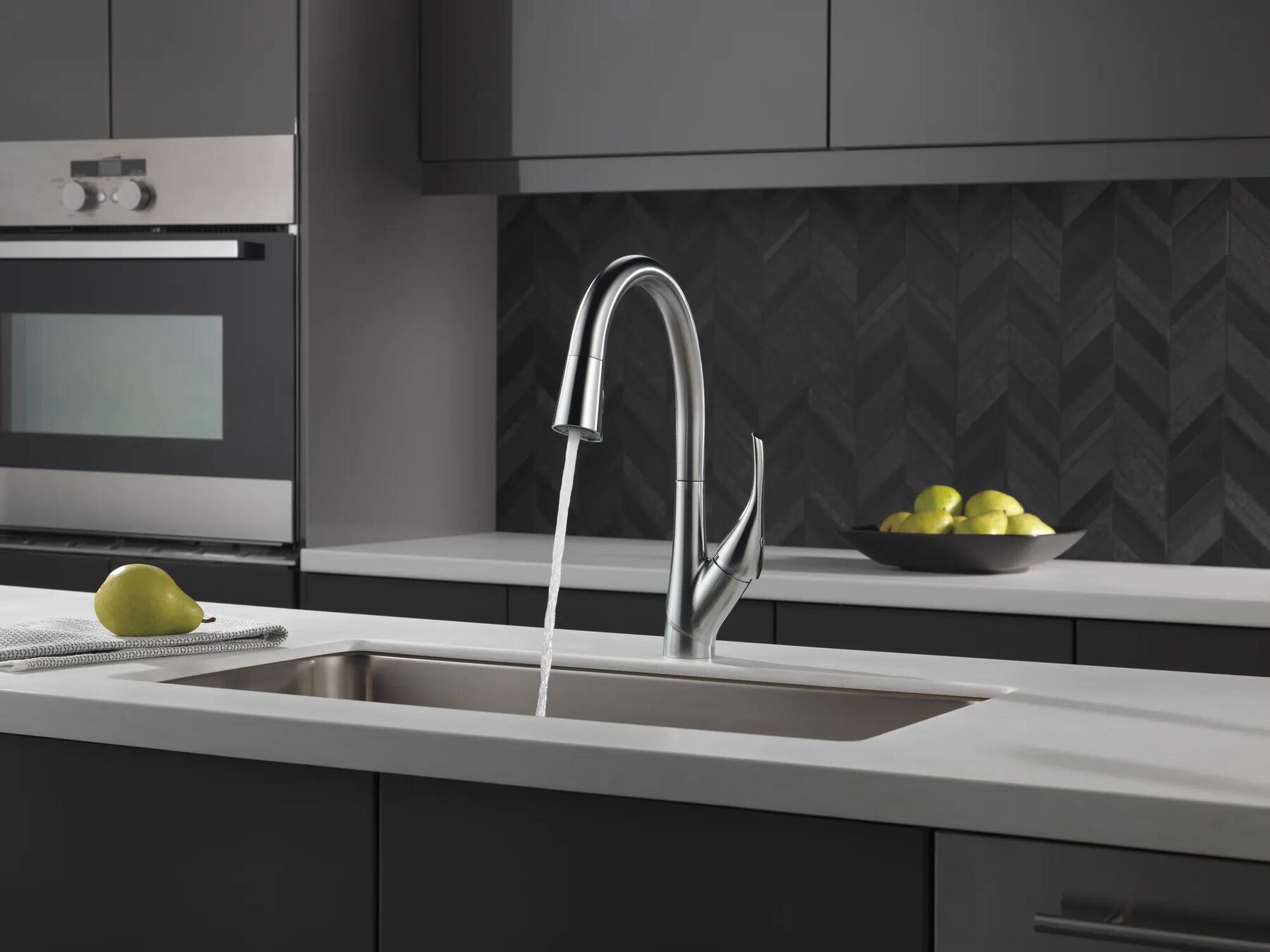 Single Handle Pull-Down Kitchen Faucet with ShieldSpray&reg; Technology