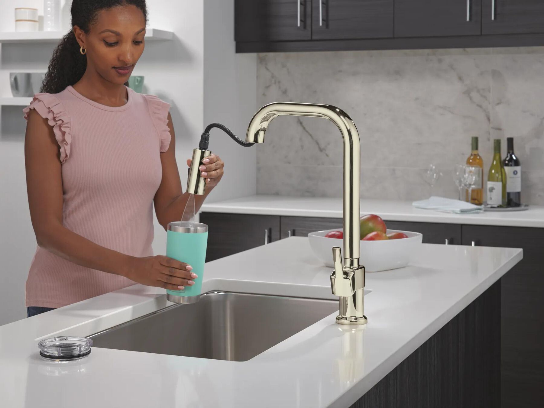 Single Handle Pull-Down Kitchen Faucet
