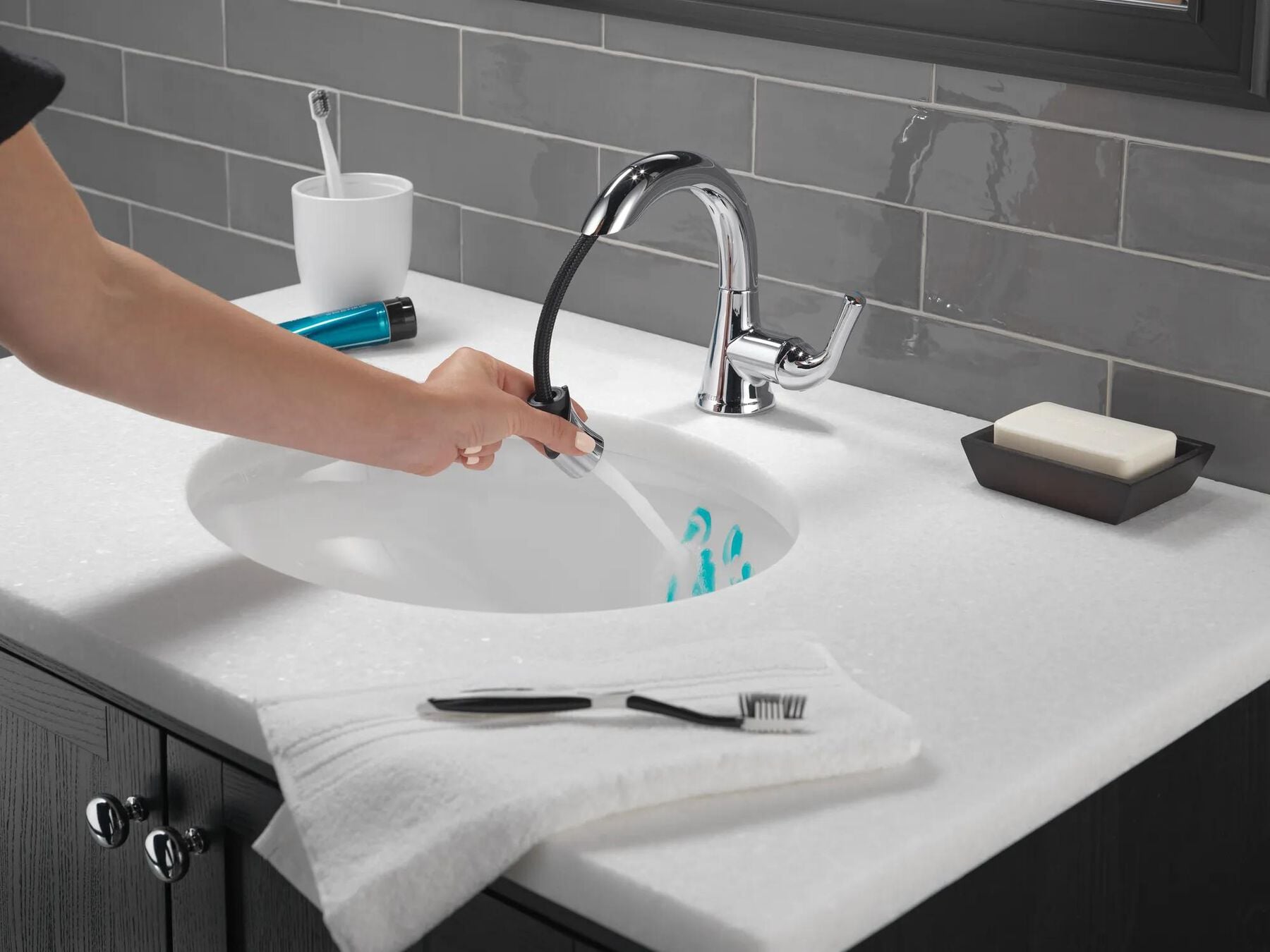 Single Handle Pull-Down Bathroom Faucet