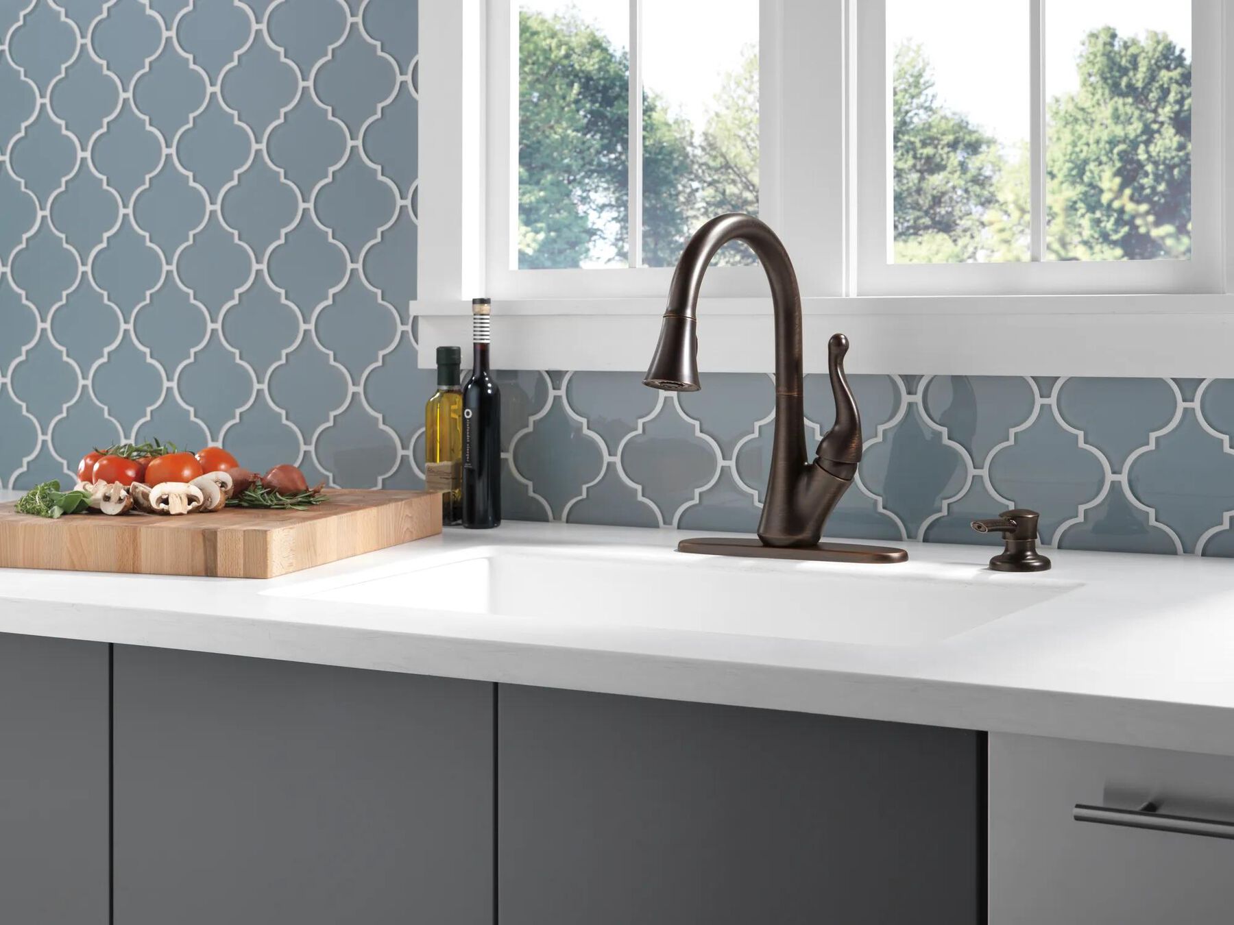Single Handle Pull-Down Kitchen Faucet with Soap Dispenser