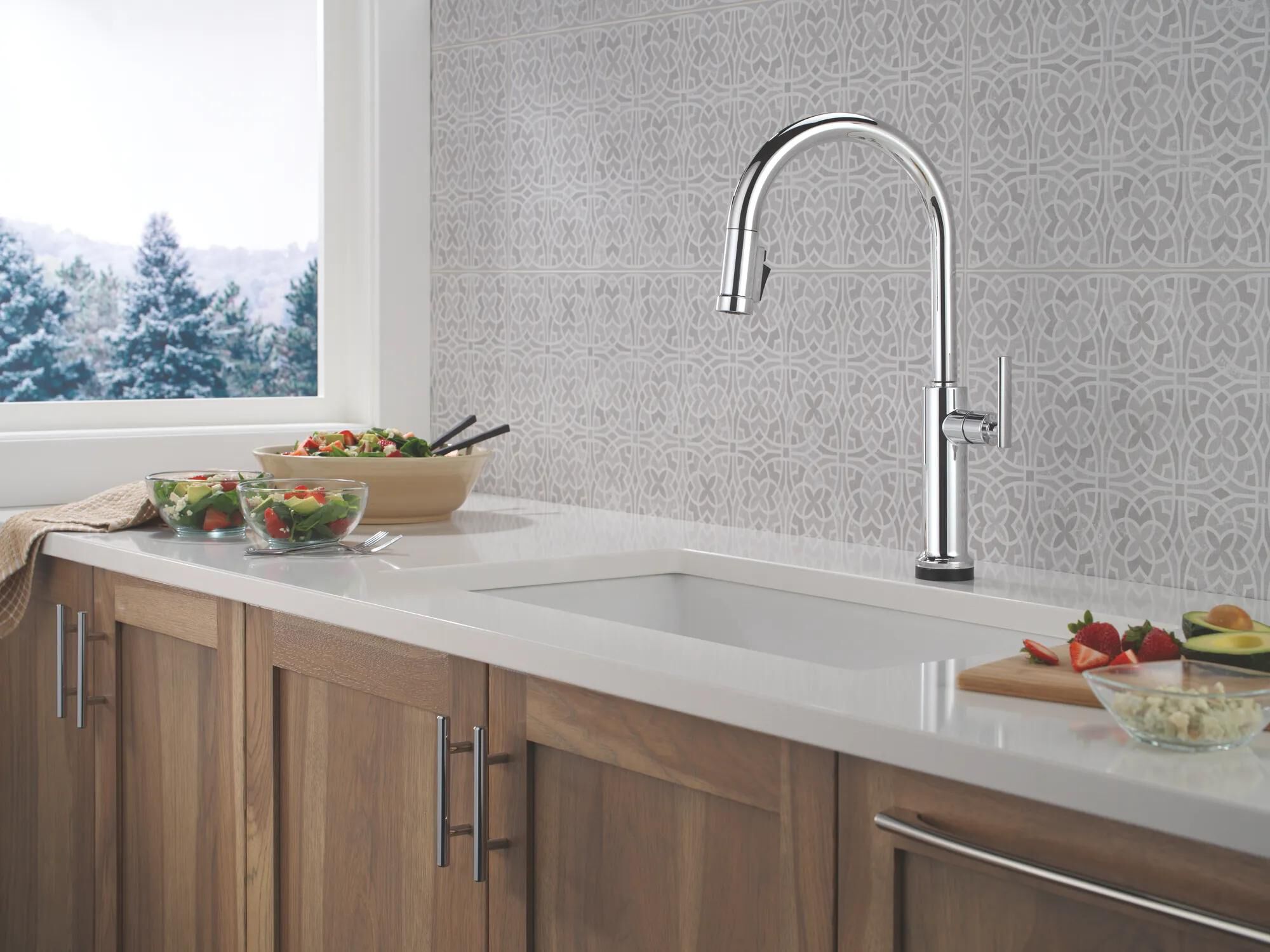 Touch2O® Technology Kitchen Faucet with Touchless Technology in