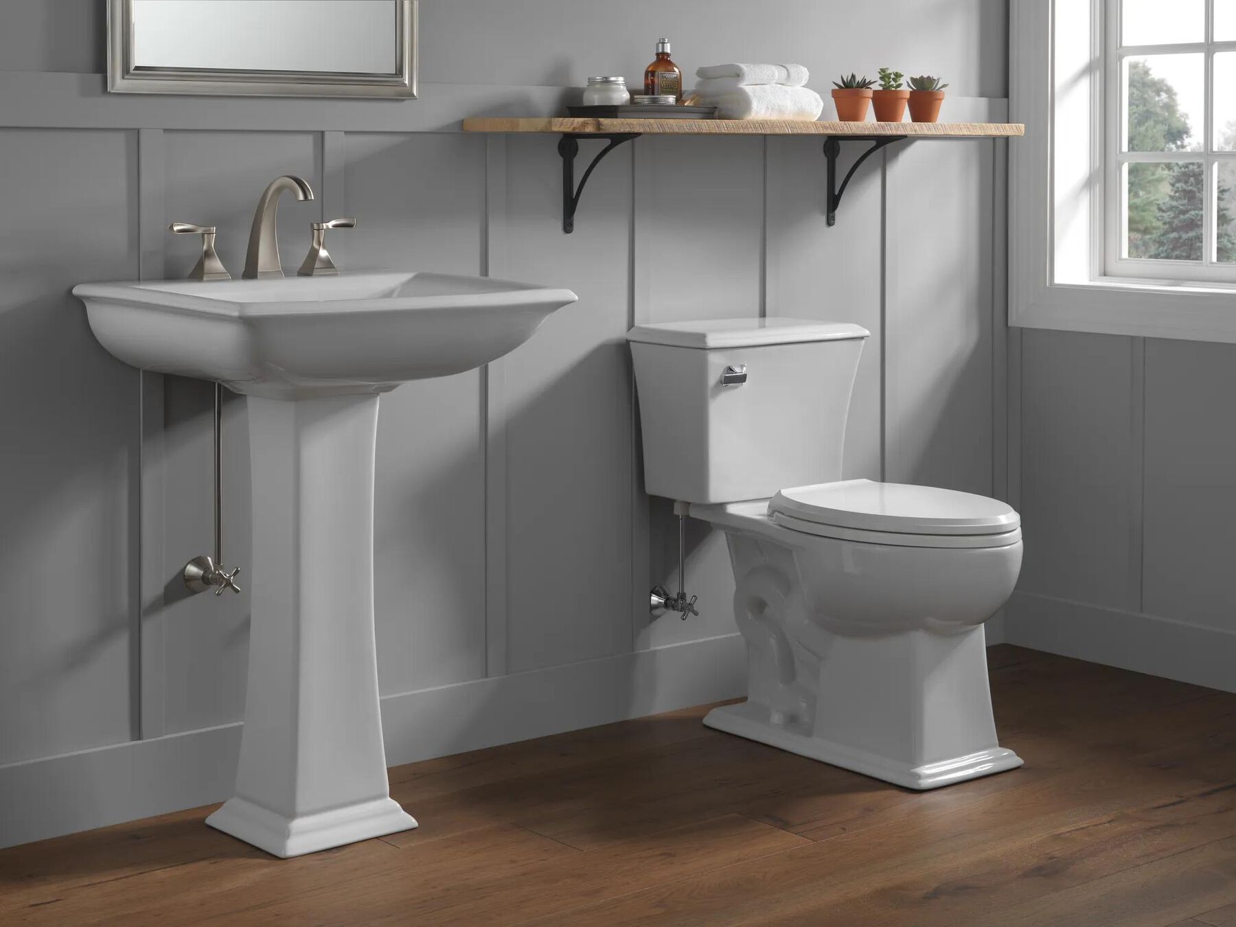 Two Handle Widespread Bathroom Faucet (Recertified)