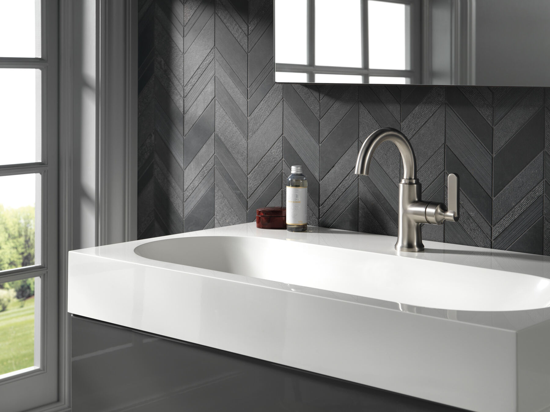Single Handle Bathroom Faucet