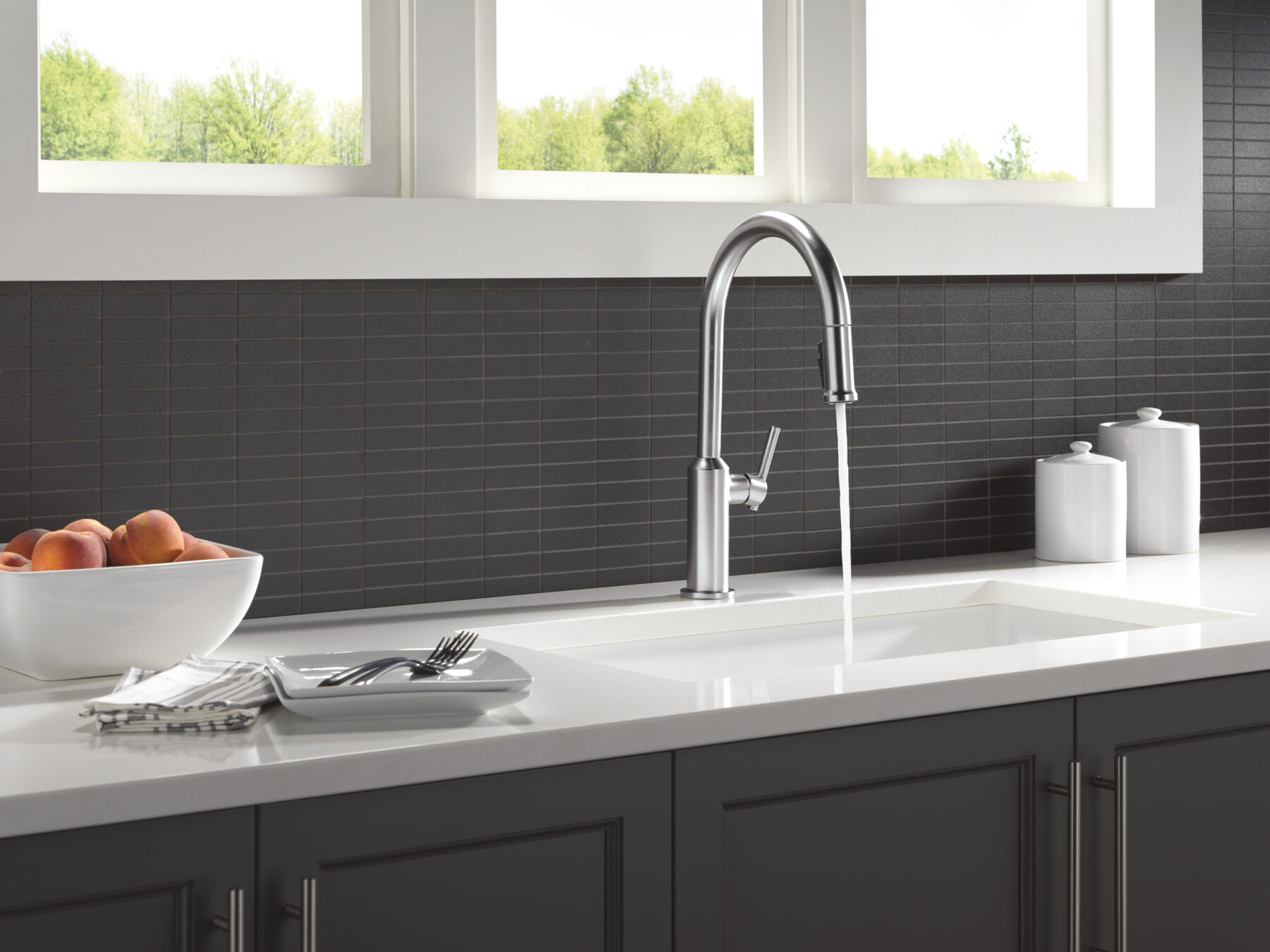 Single Handle Pull-Down Kitchen Faucet