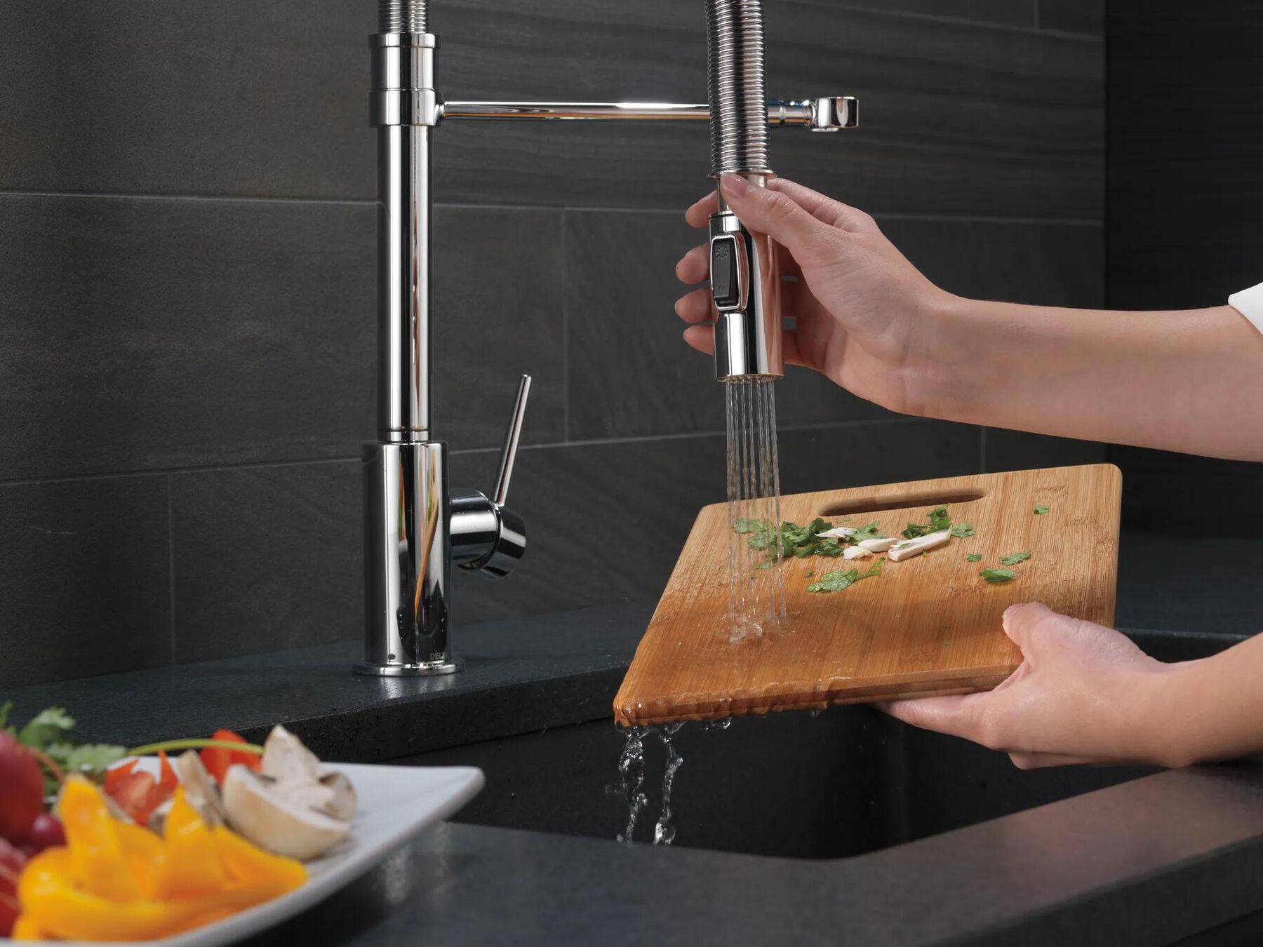Single-Handle Pull-Down Spring Kitchen Faucet