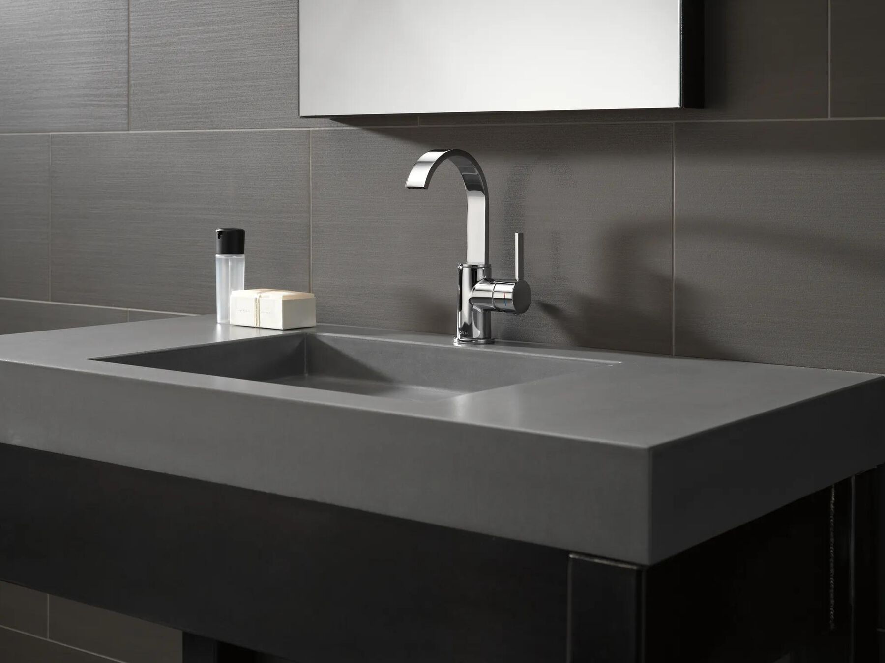 Single Handle Bathroom Faucet