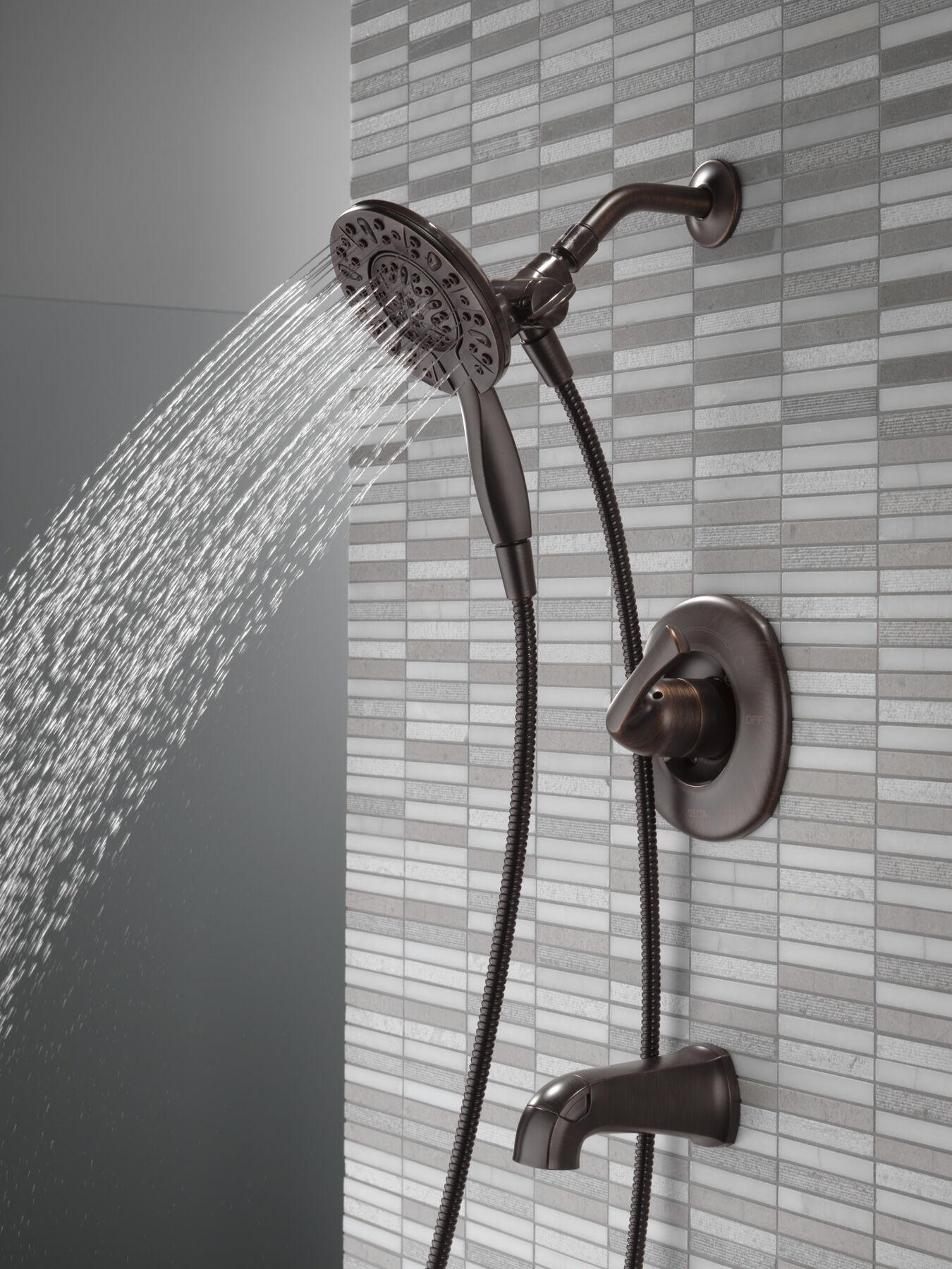 Monitor&reg;&nbsp;14 Series Tub and Shower (Recertified)