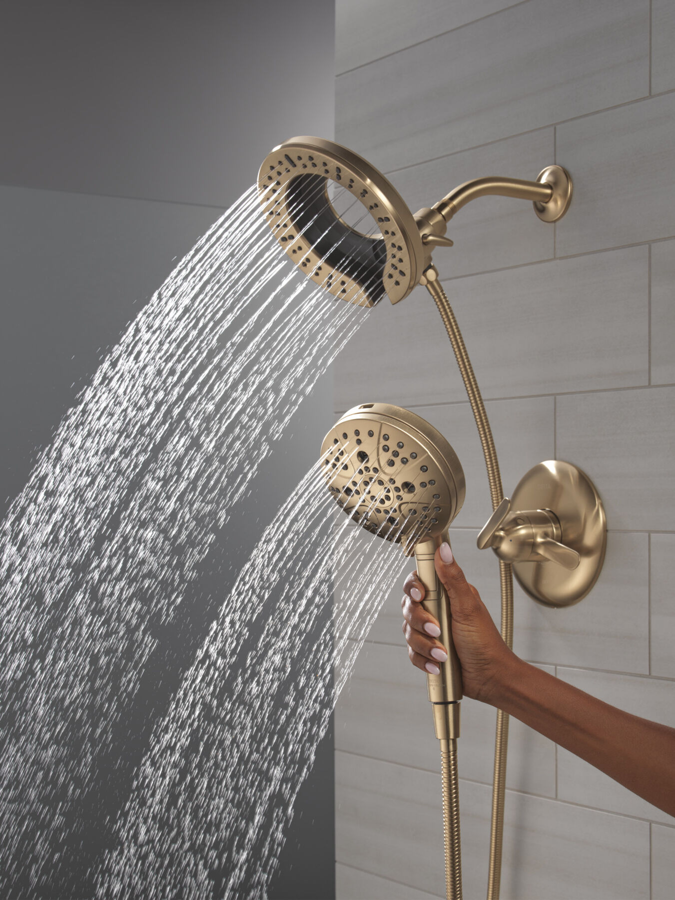 17 Series Shower Trim with In2ition Shower Head
