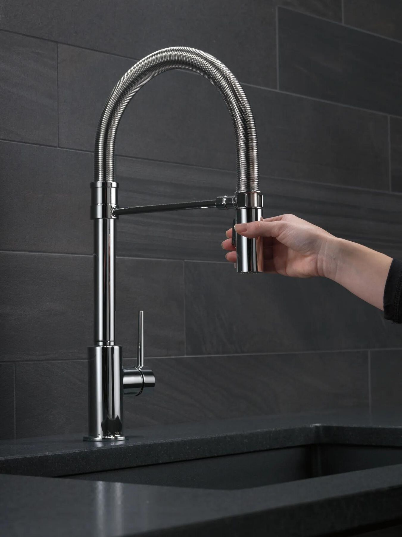 Single-Handle Pull-Down Spring Kitchen Faucet