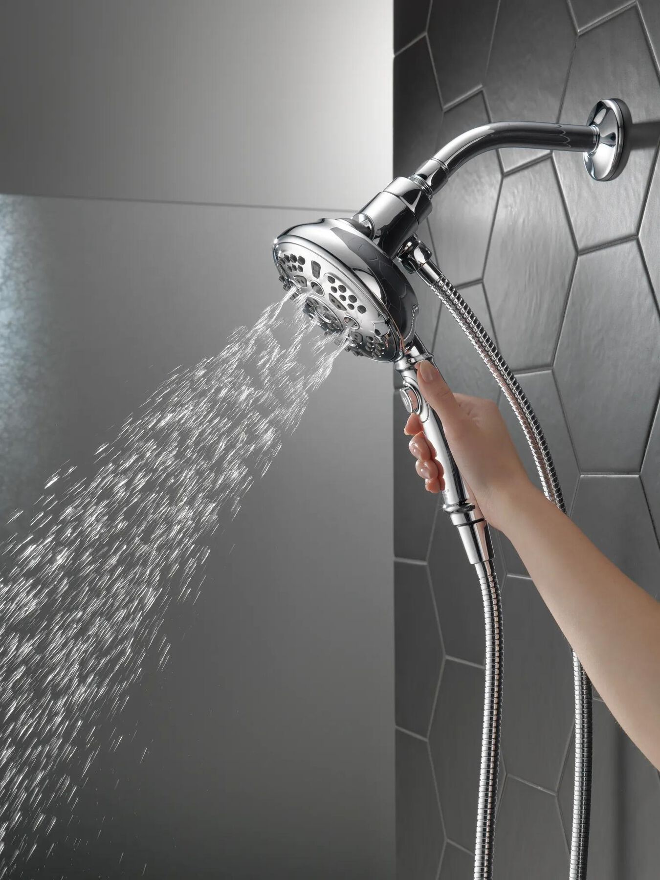 SureDock&trade; 7-Setting Hand Shower