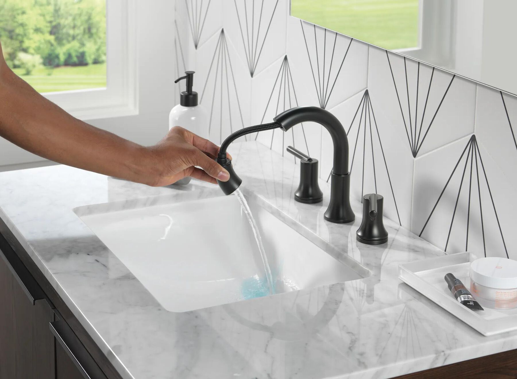 Two Handle Widespread Pull Down Bathroom Faucet