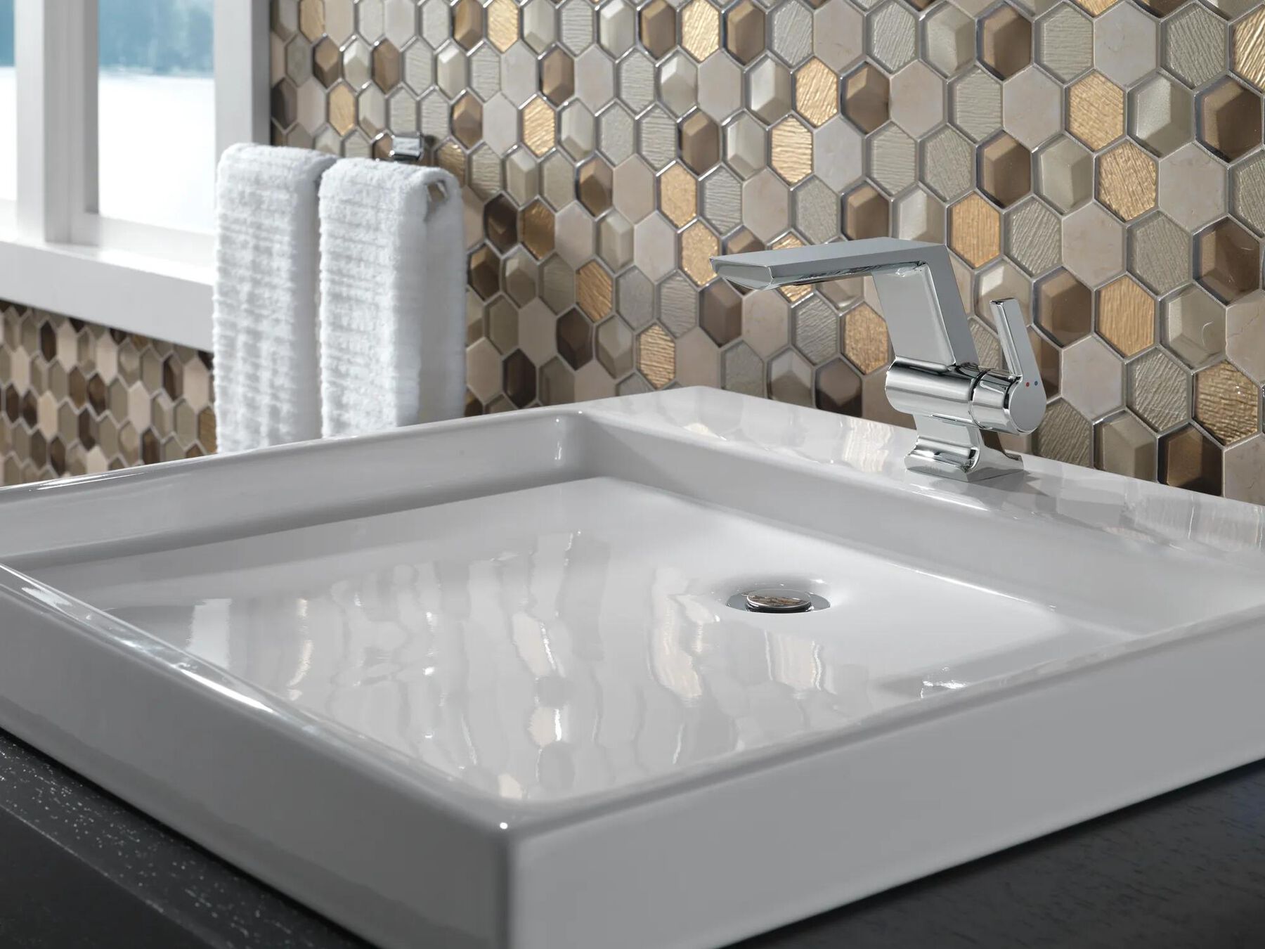 Single Handle Bathroom Faucet
