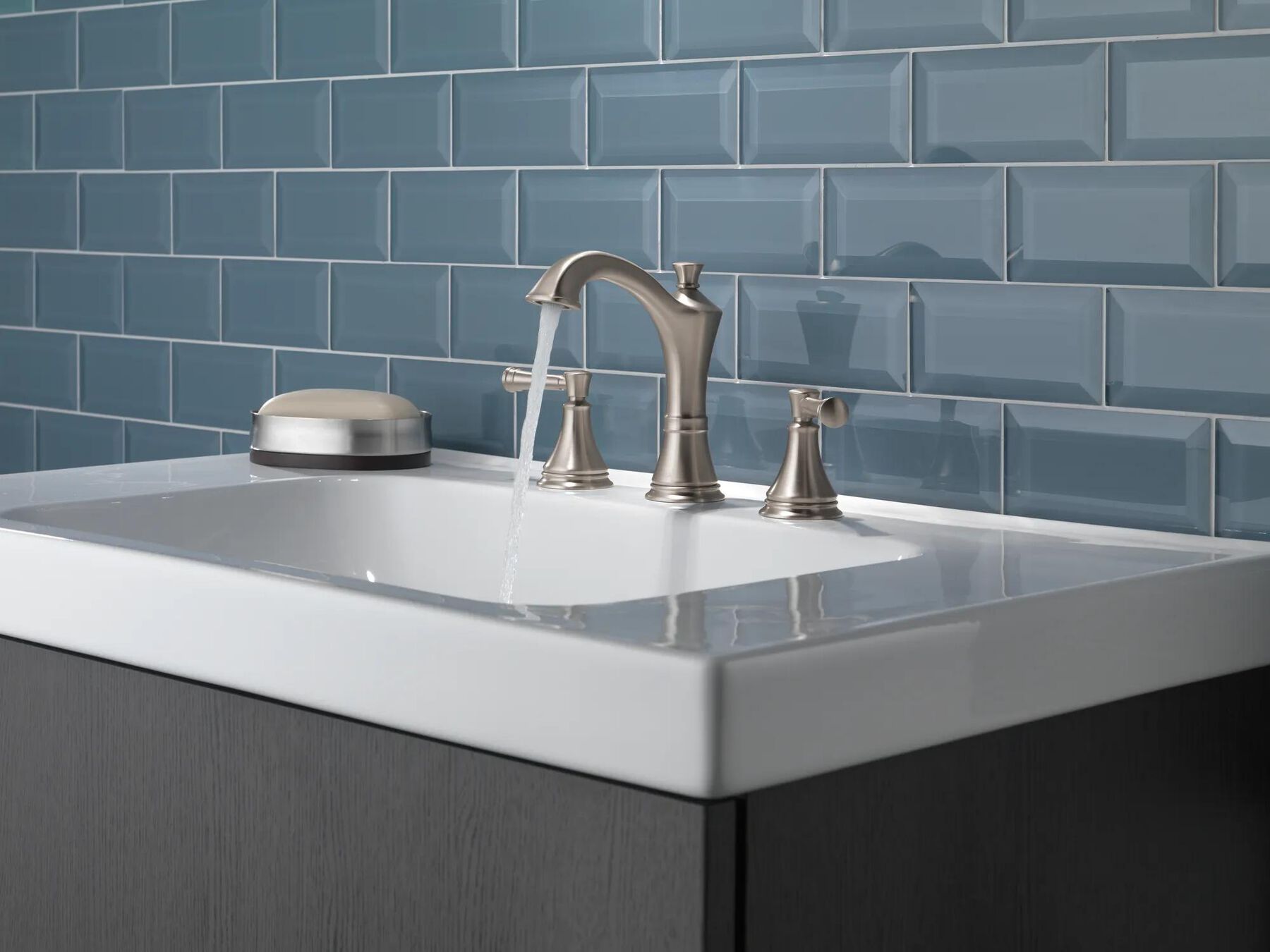 Two Handle Widespread Bathroom Faucet