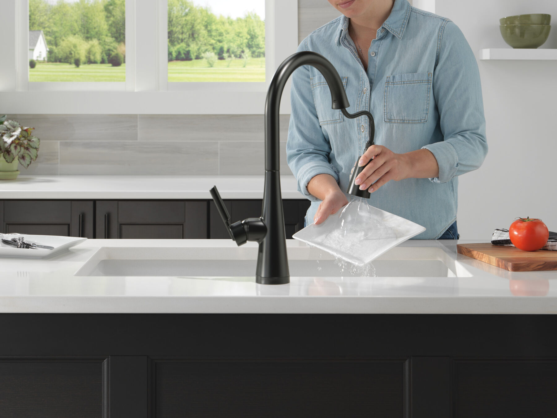 Single Handle Pull-Down Kitchen Faucet with Touch<sub>2</sub>O&reg; and ShieldSpray&reg; Technologies