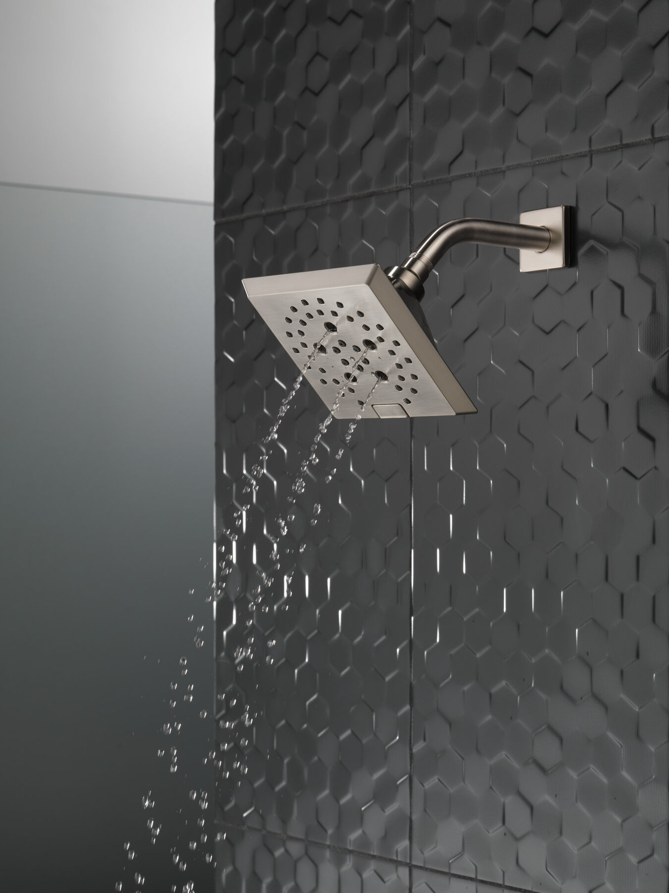 H<sub>2</sub>Okinetic&reg; 5-Setting Angular Modern Raincan Shower Head
