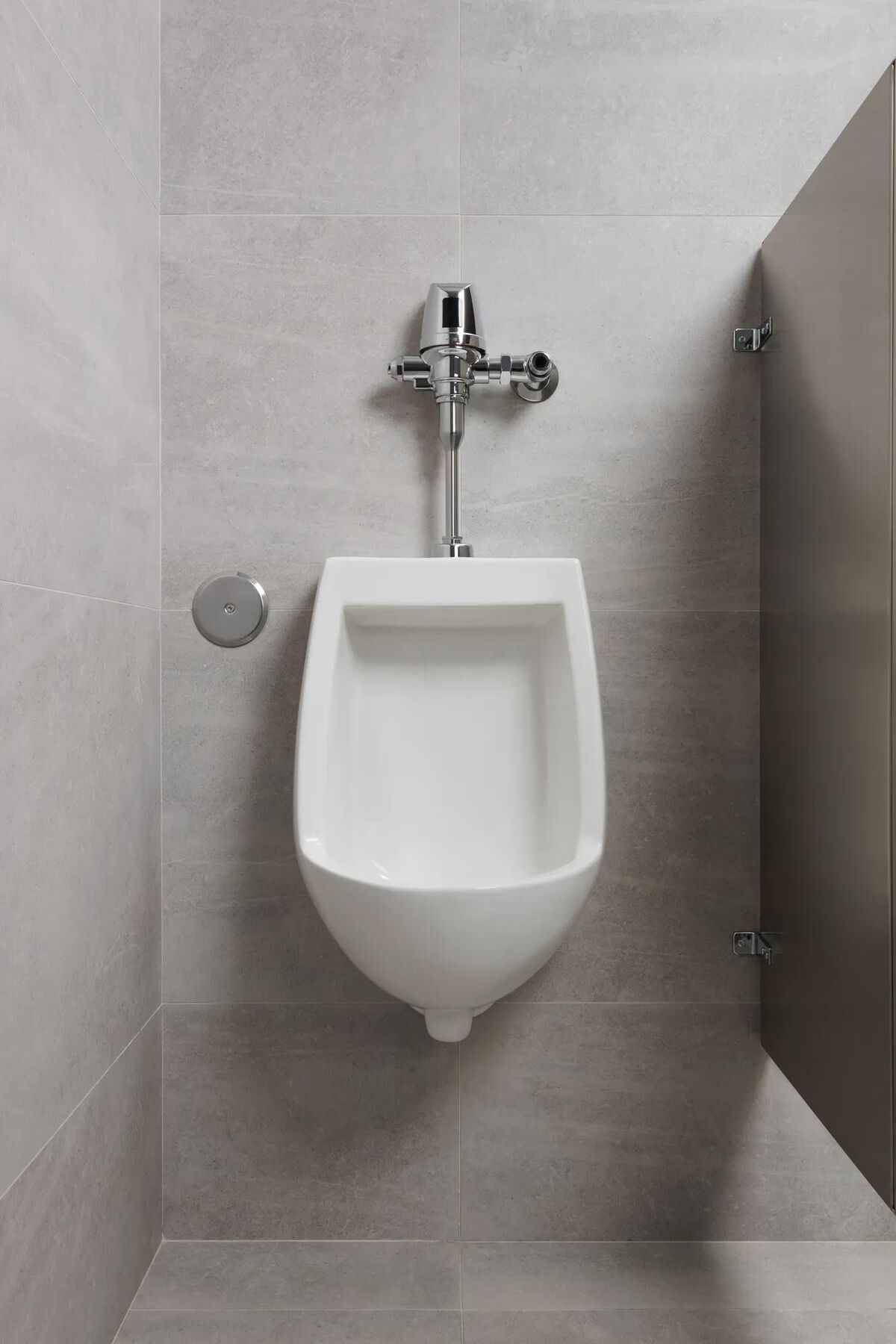 Electronic Exposed Urinal Flush Valve with Mechanical Manual Override - Solar Operated