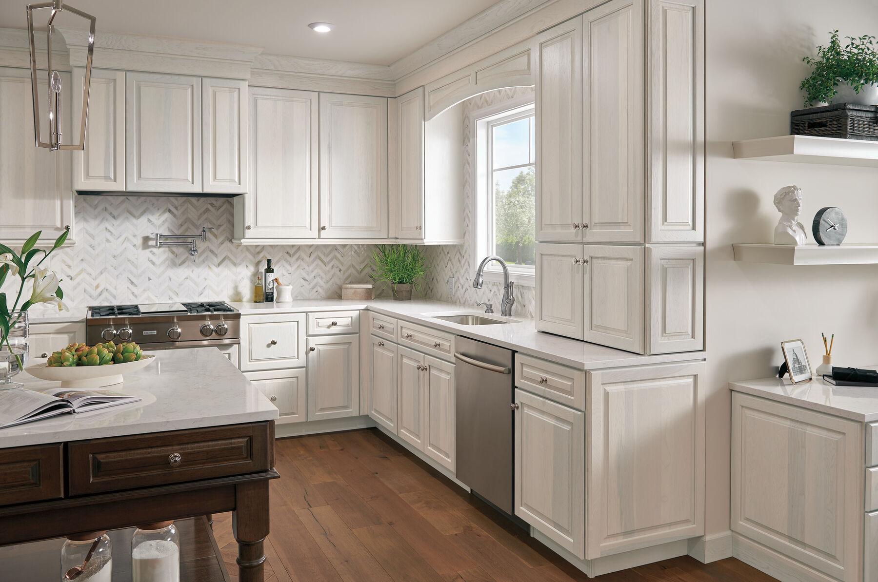 Single Handle Pull-Down Kitchen Faucet with ShieldSpray&reg; Technology