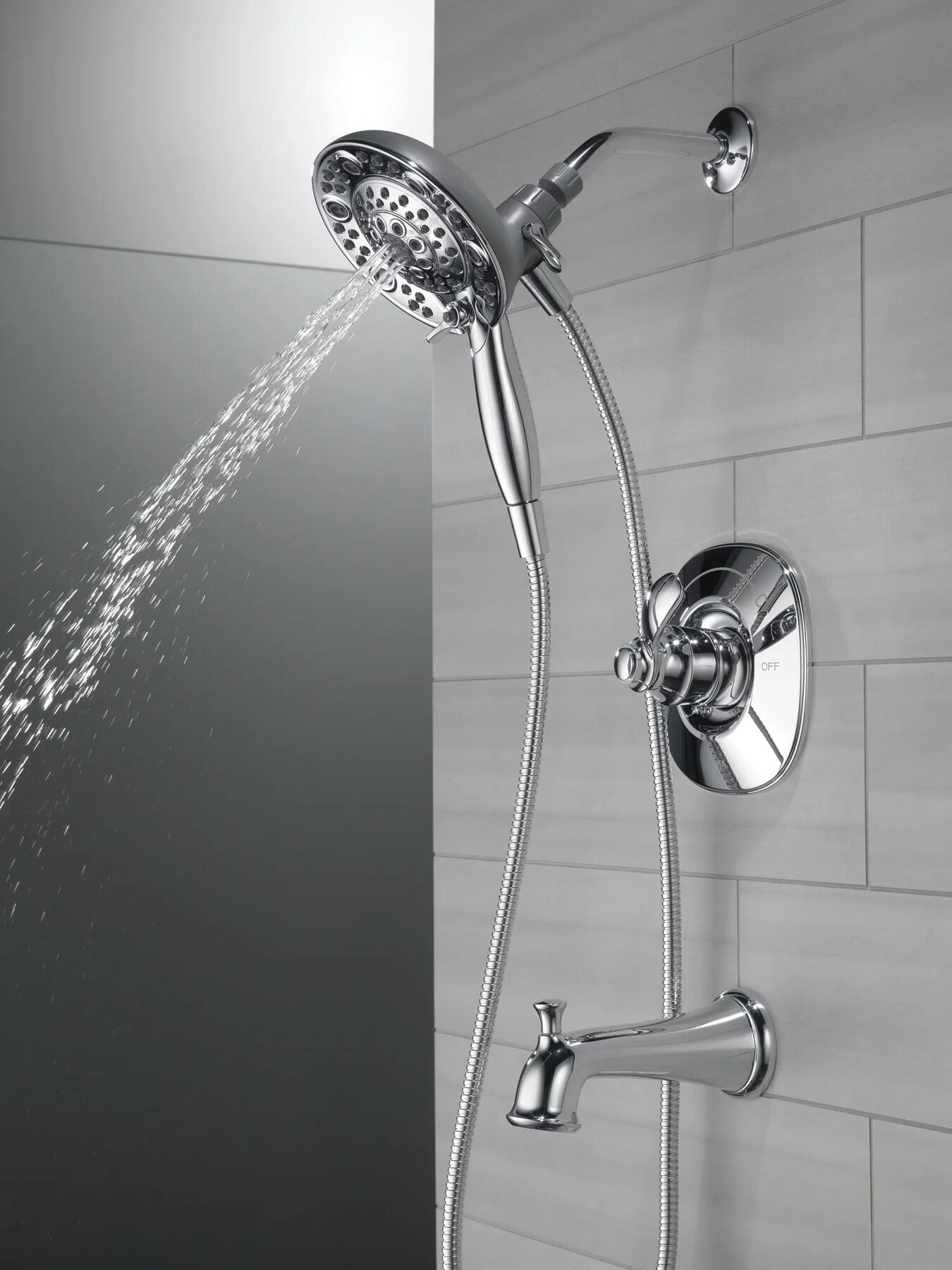 Monitor(R) 14 Series Tub and Shower with In2ition(R) Two-in-One Shower