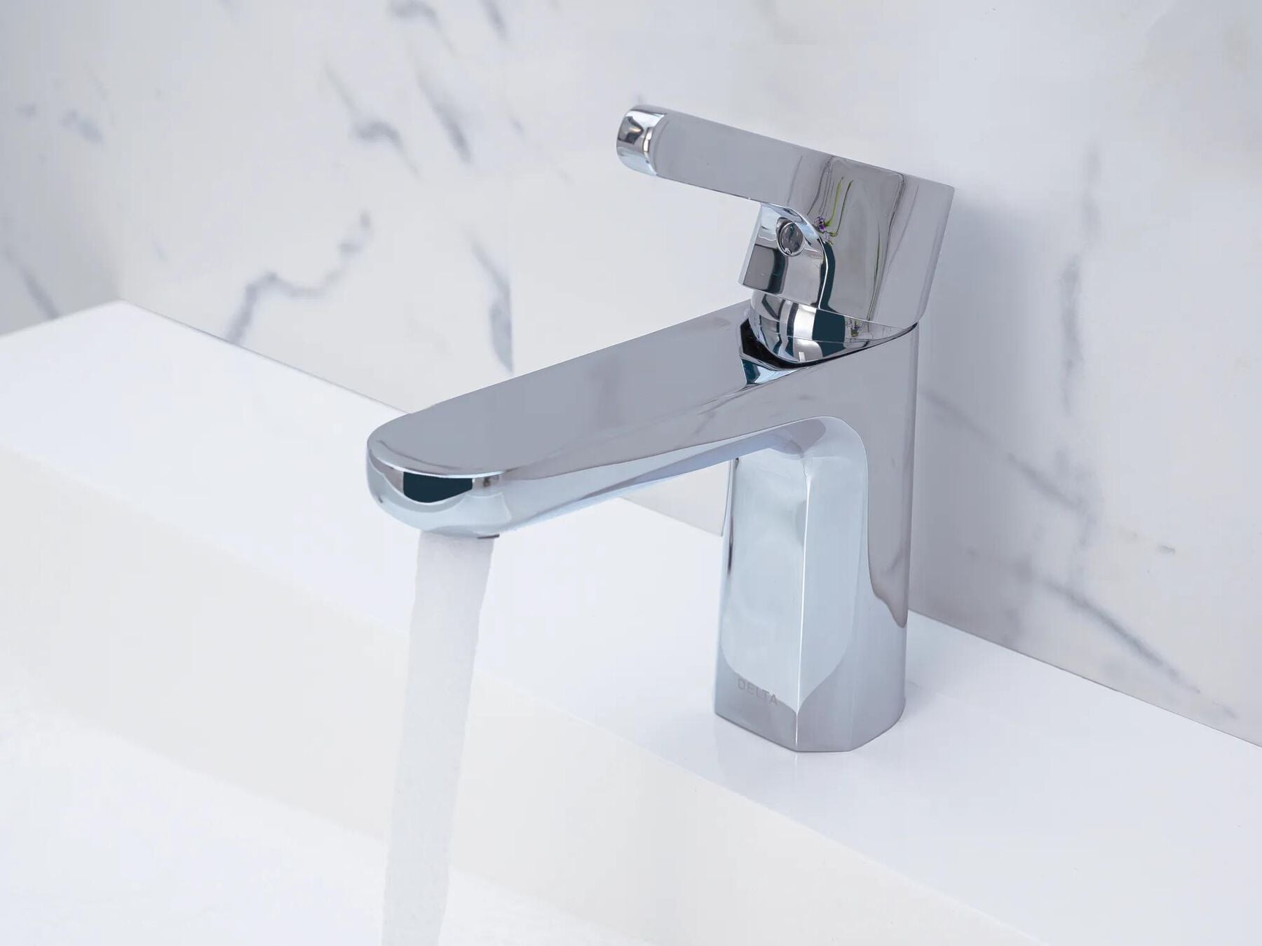 Single Handle Lavatory Faucet (Recertified)