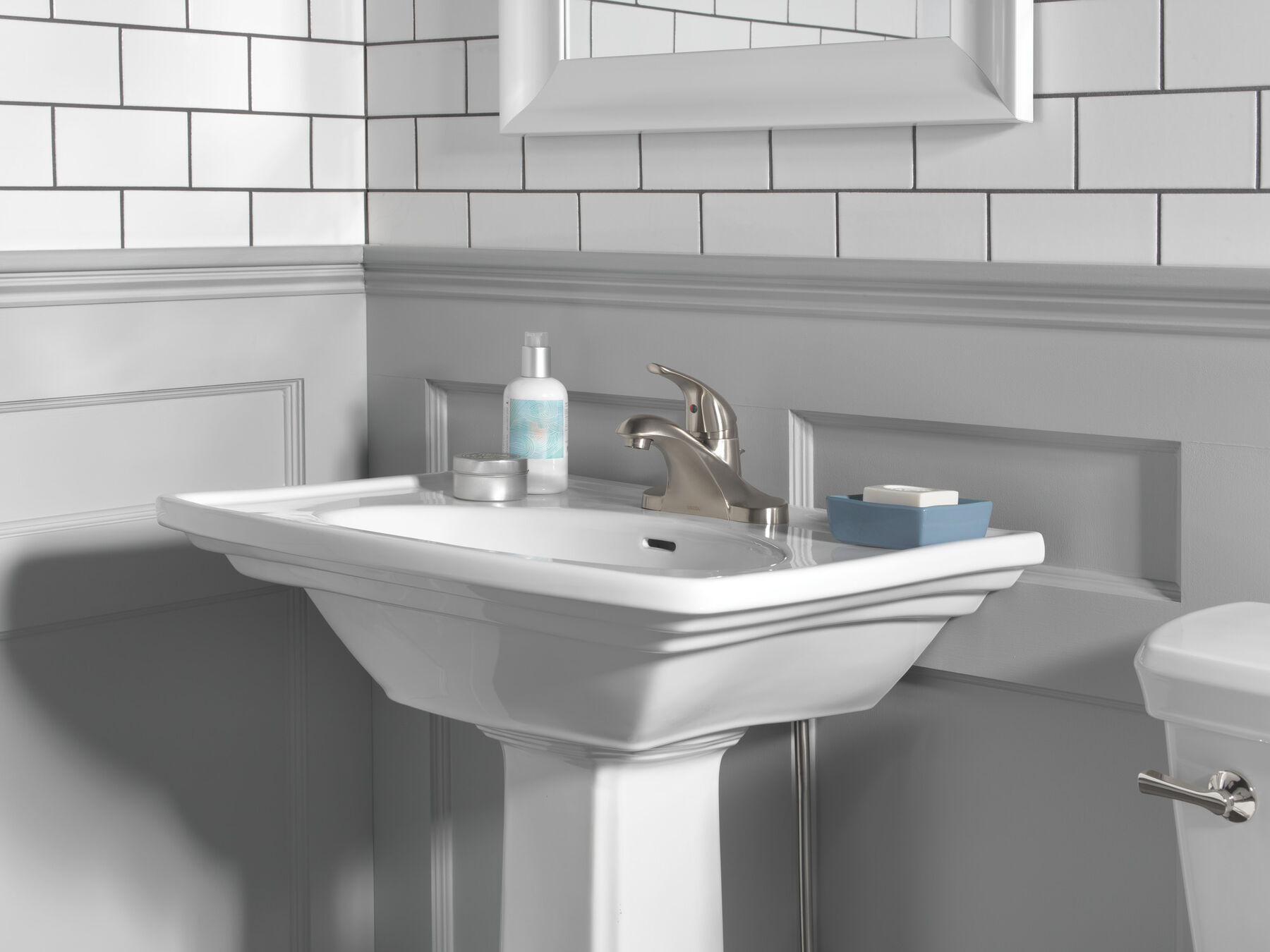 Single Handle Centerset Bathroom Faucet