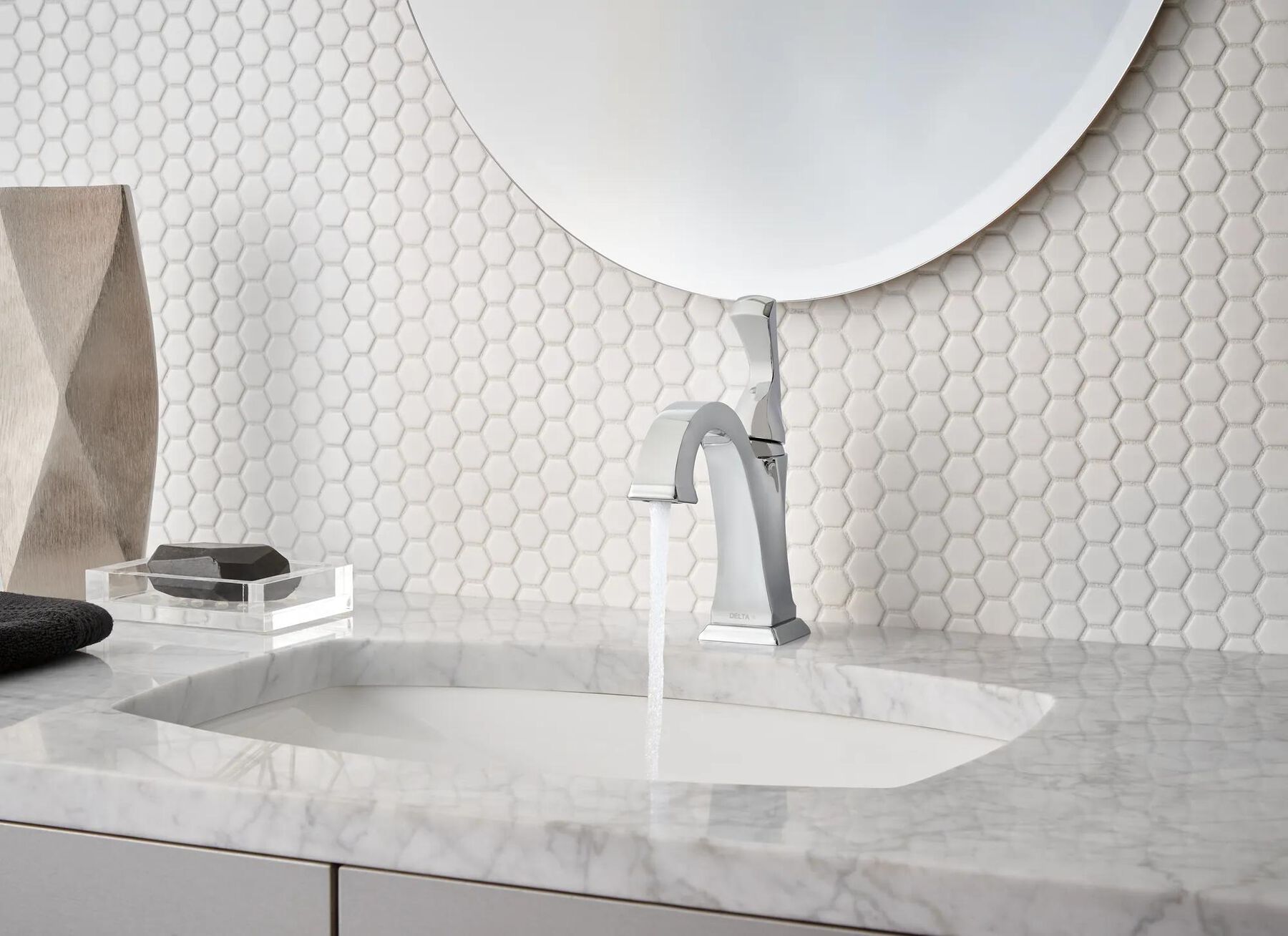 Single Handle Bathroom Faucet (Recertified)