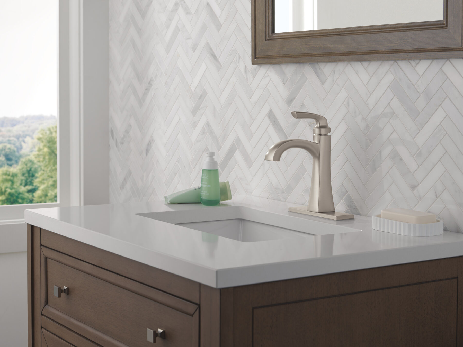 Single Handle Bathroom Faucet