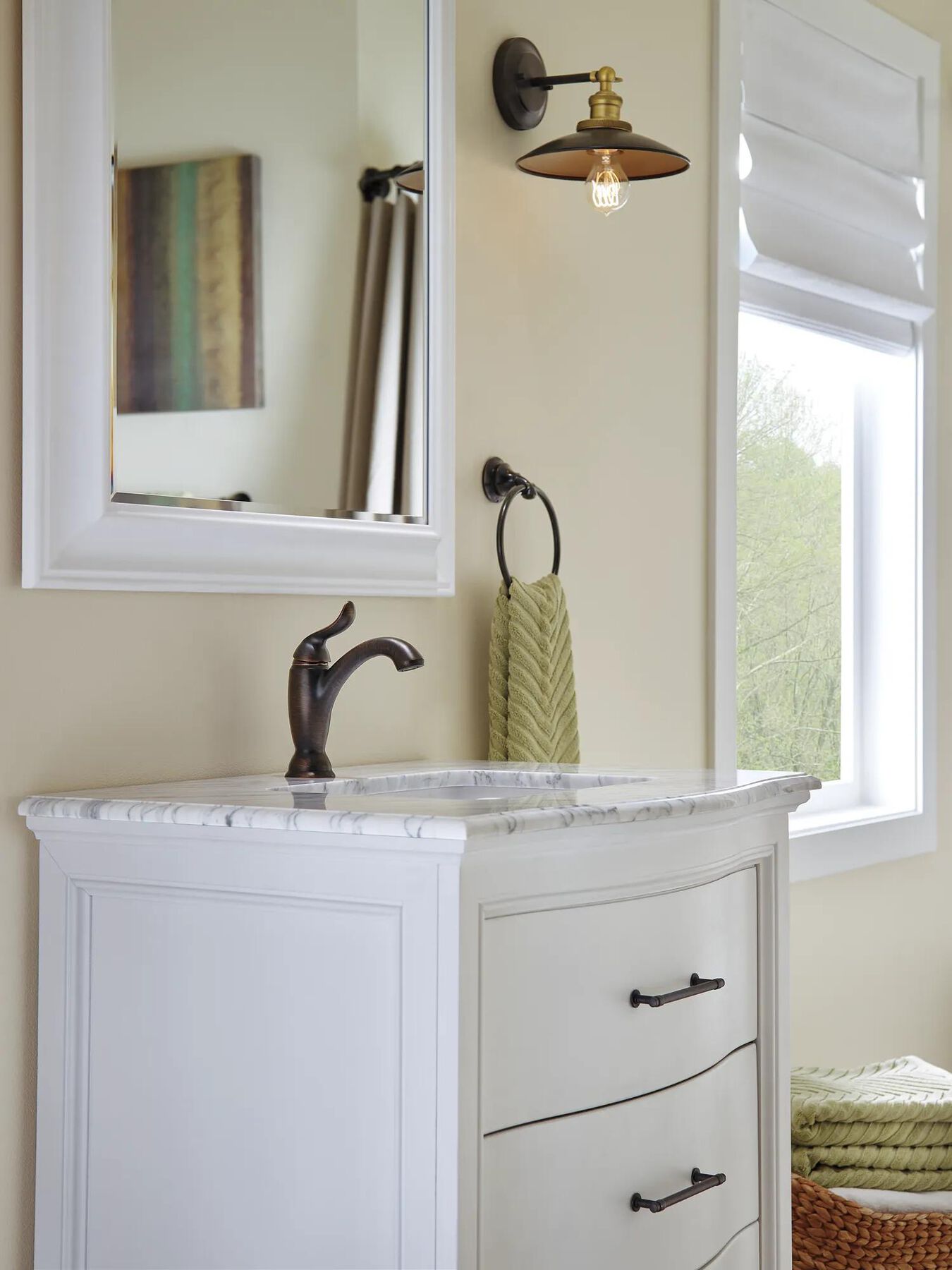 Single Handle Bathroom Faucet
