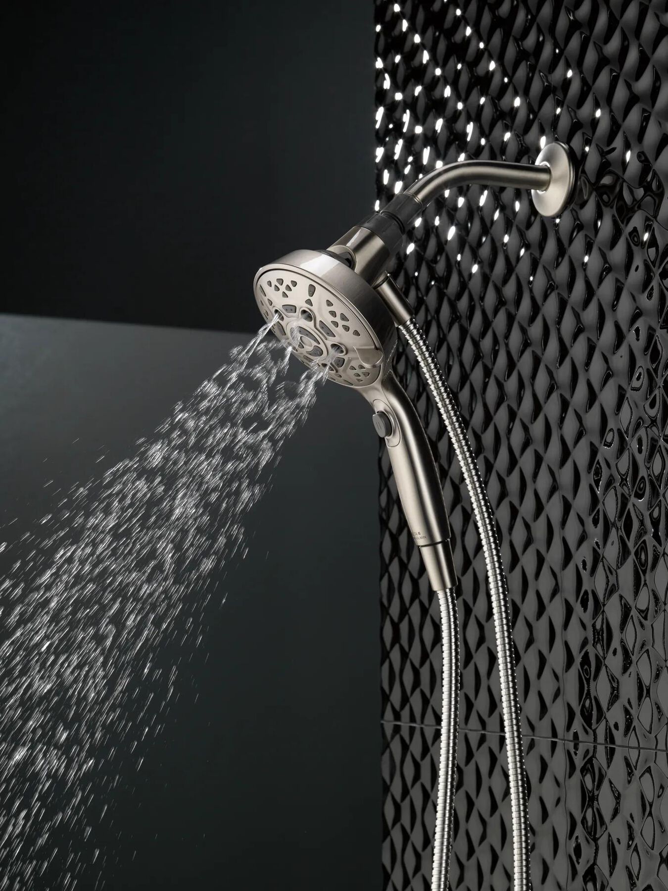 SureDock&trade; 7-Setting Hand Shower