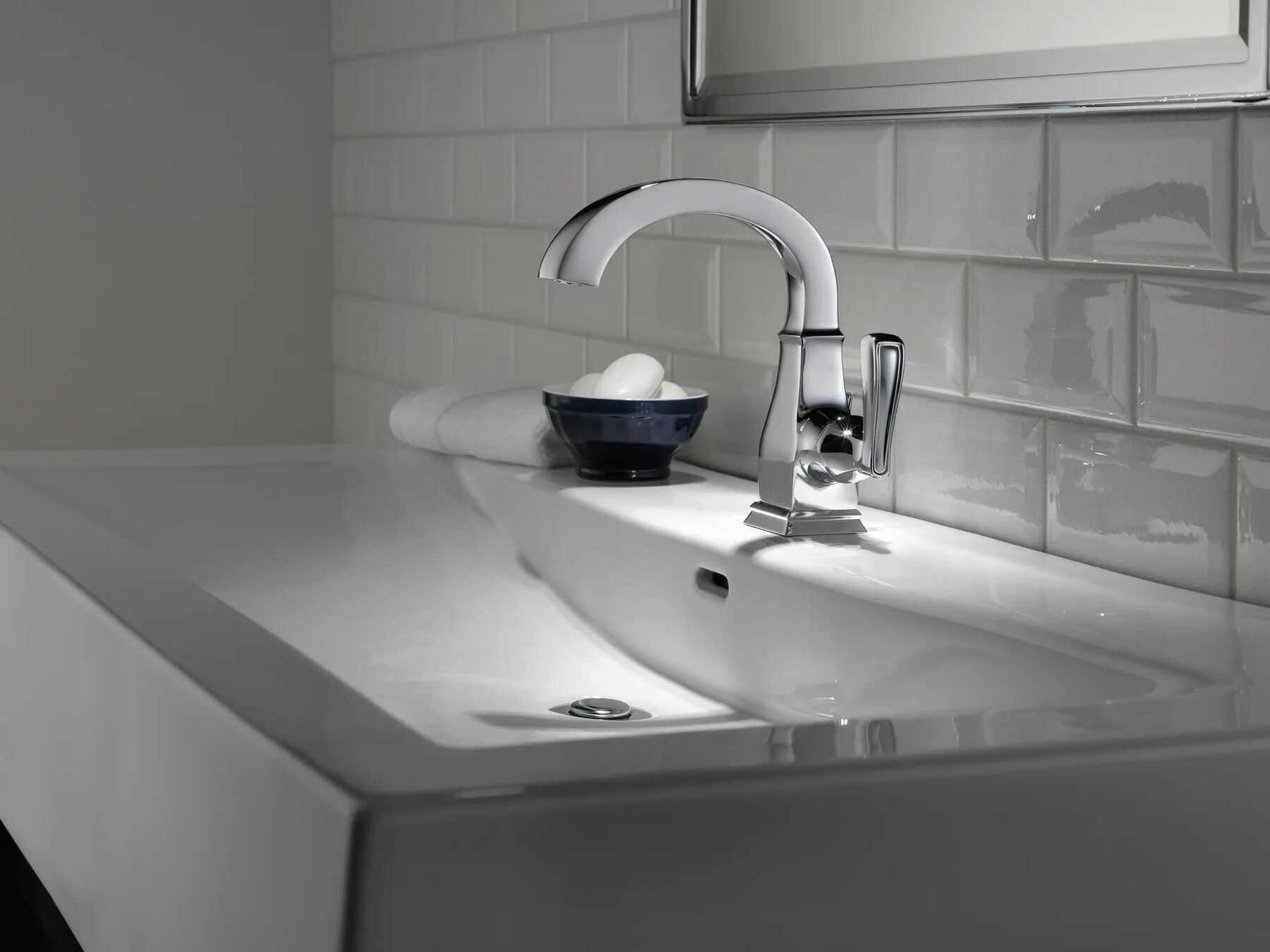 Single Handle Bathroom Faucet