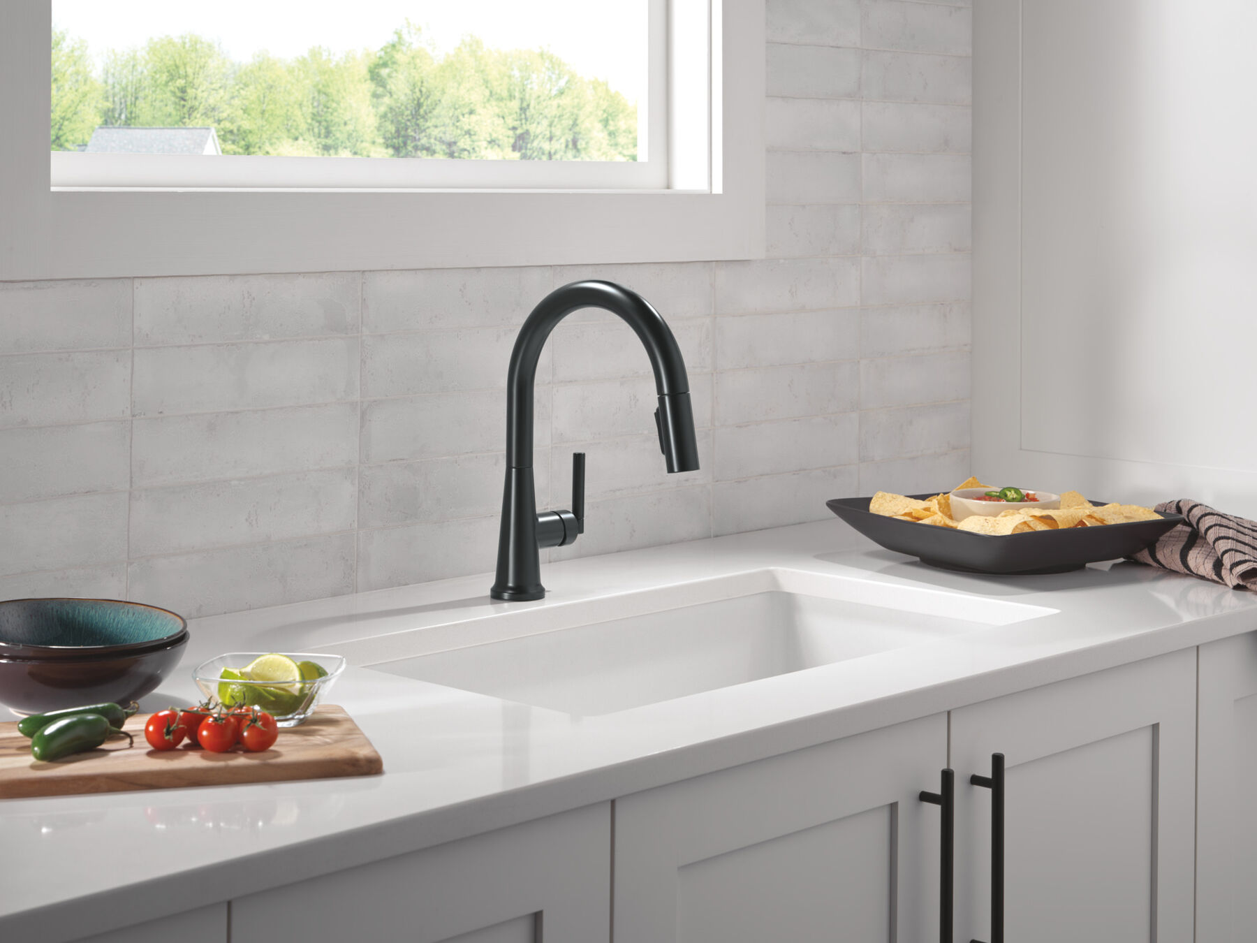Single Handle Pull-Down Kitchen Faucet