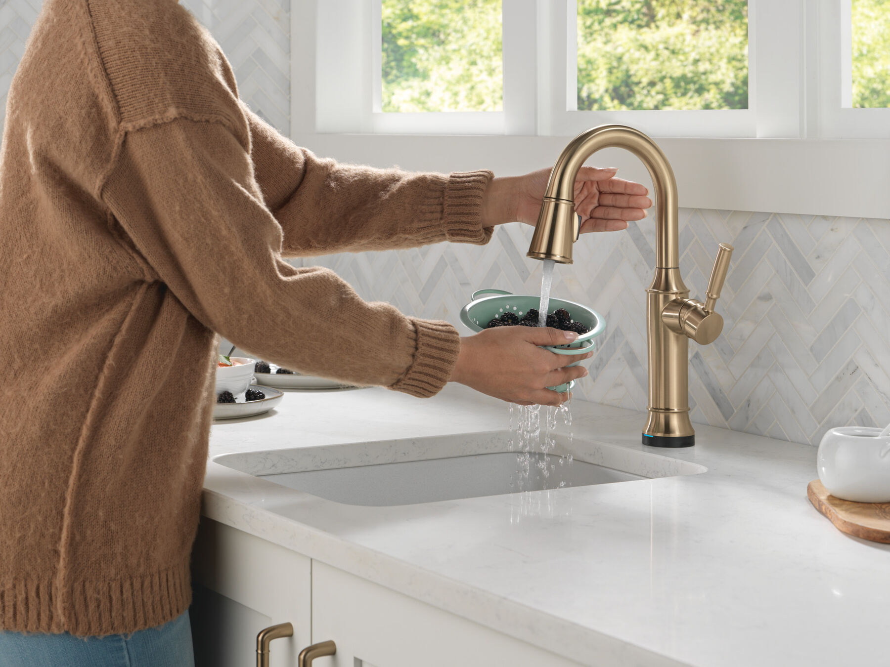 Touch2O&reg; Bar / Prep Faucet with Touchless Technology