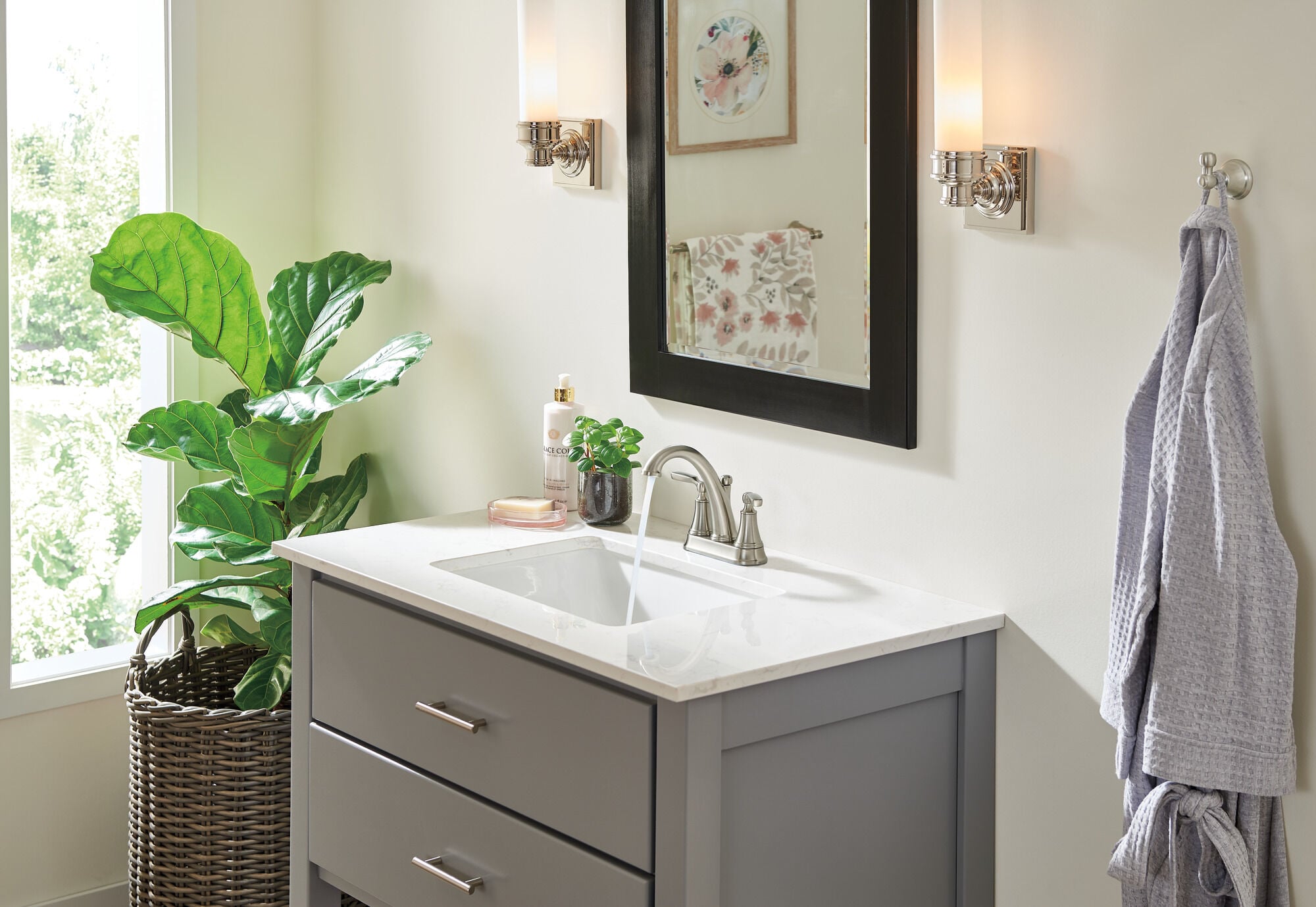 Bathroom Faucet in Stainless 2532LF-SSMPU | Delta Faucet