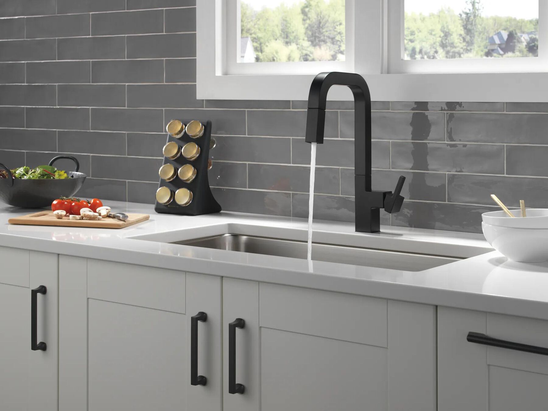 Pull-Down Kitchen Faucet (Recertified)